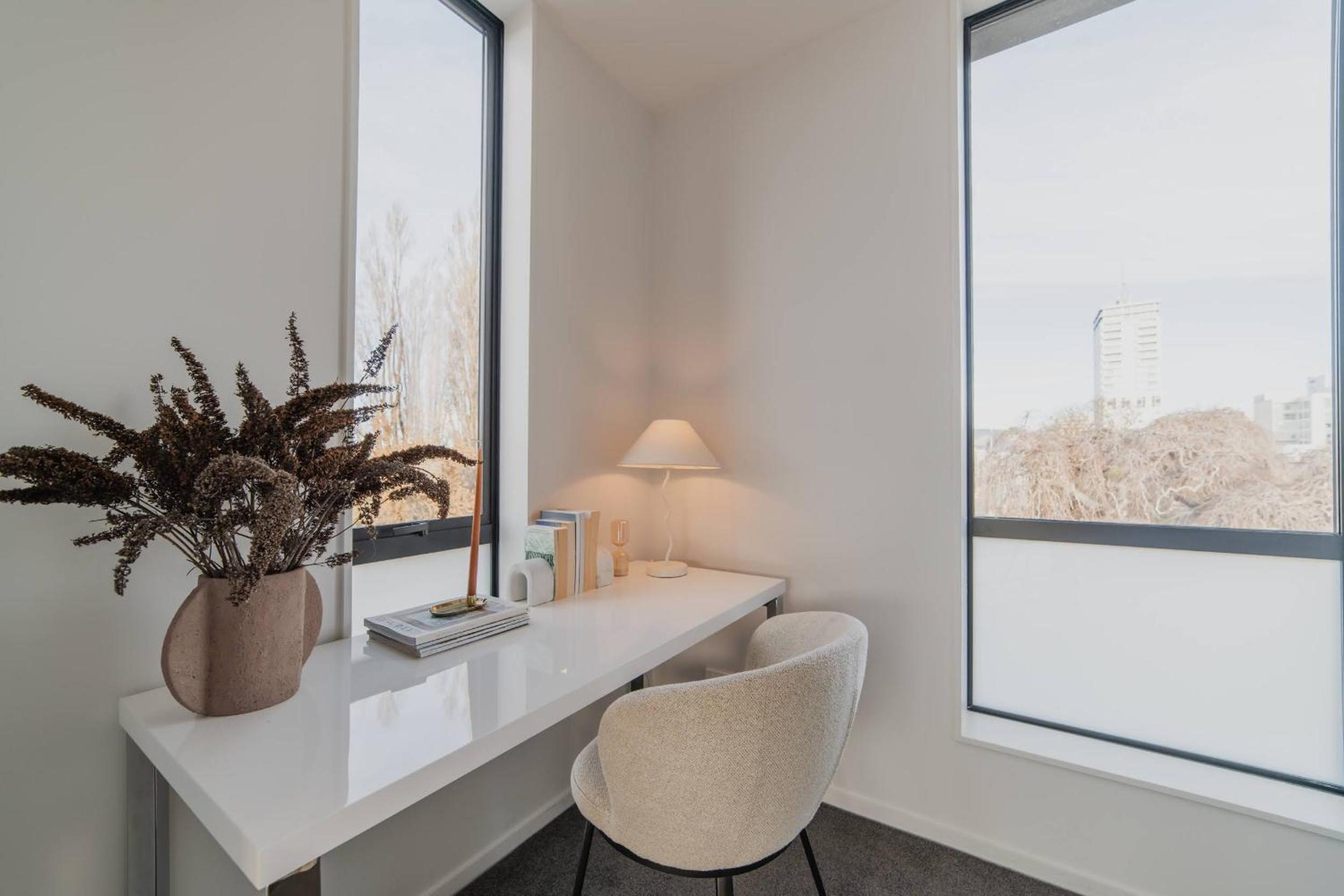 Chic and Contemporary Living at Cambridge Terrace view 4