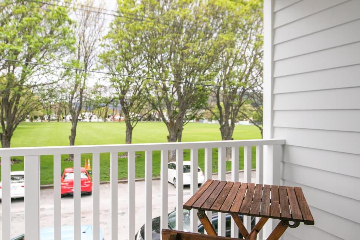 Parkside Heritage Retreat 3-Bedroom Terrace Charm view 3