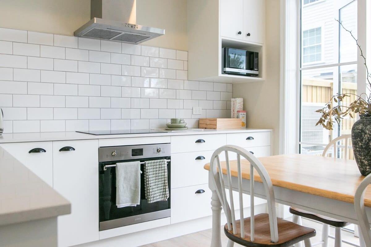 Parkside Heritage Retreat 3-Bedroom Terrace Charm view 5