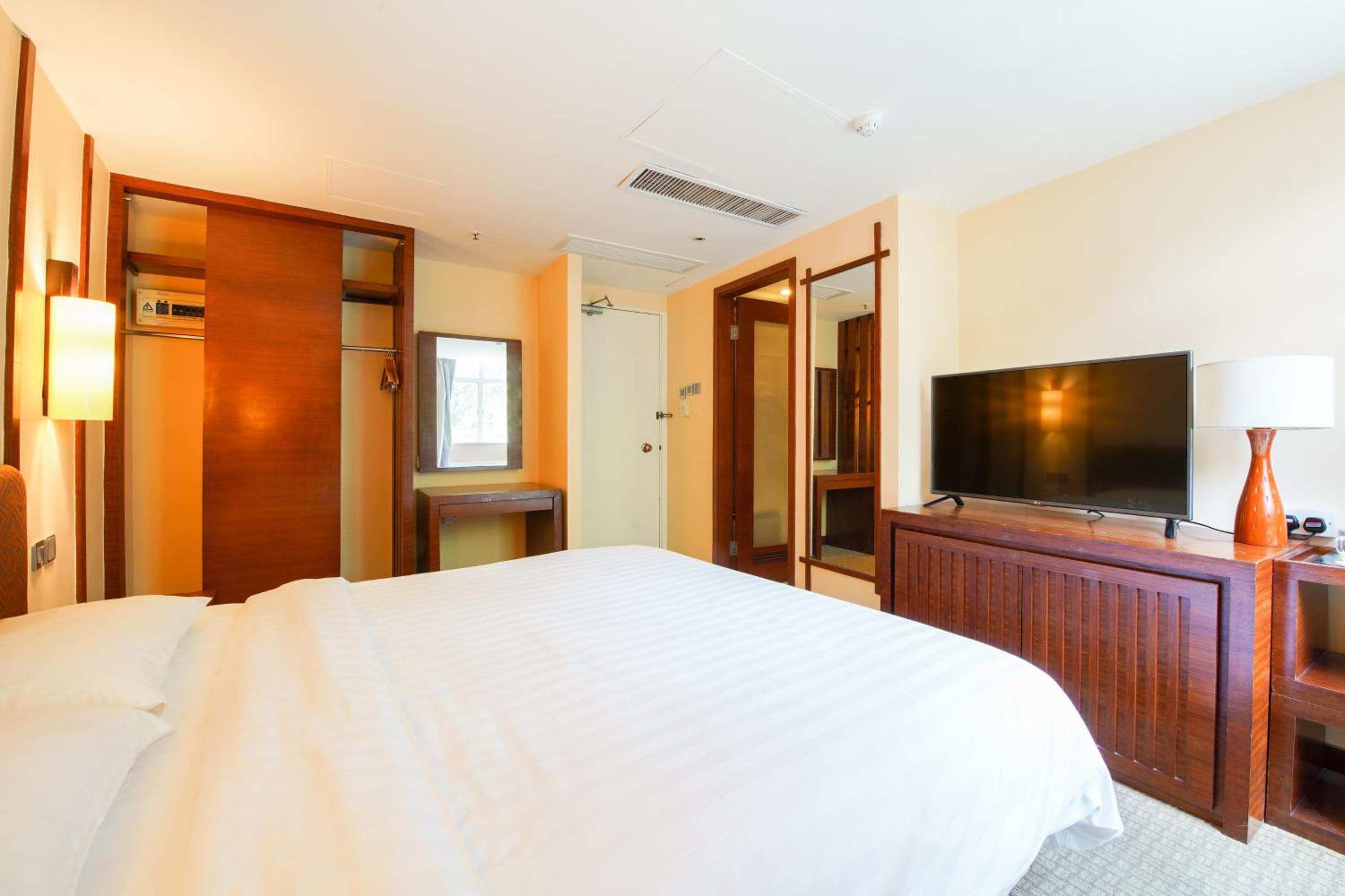 Warwick Hotel Cheung Chau