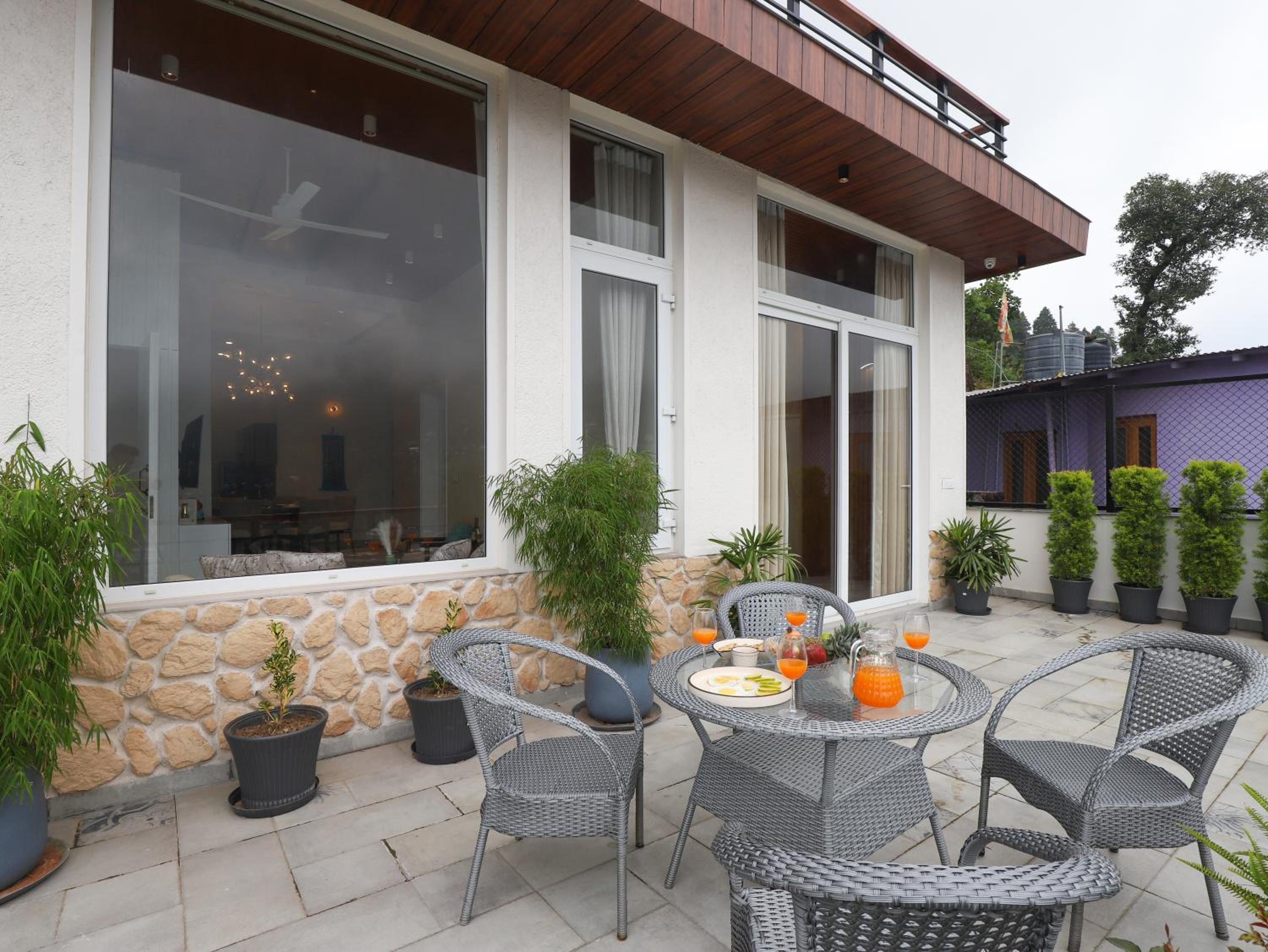 balance & terrace