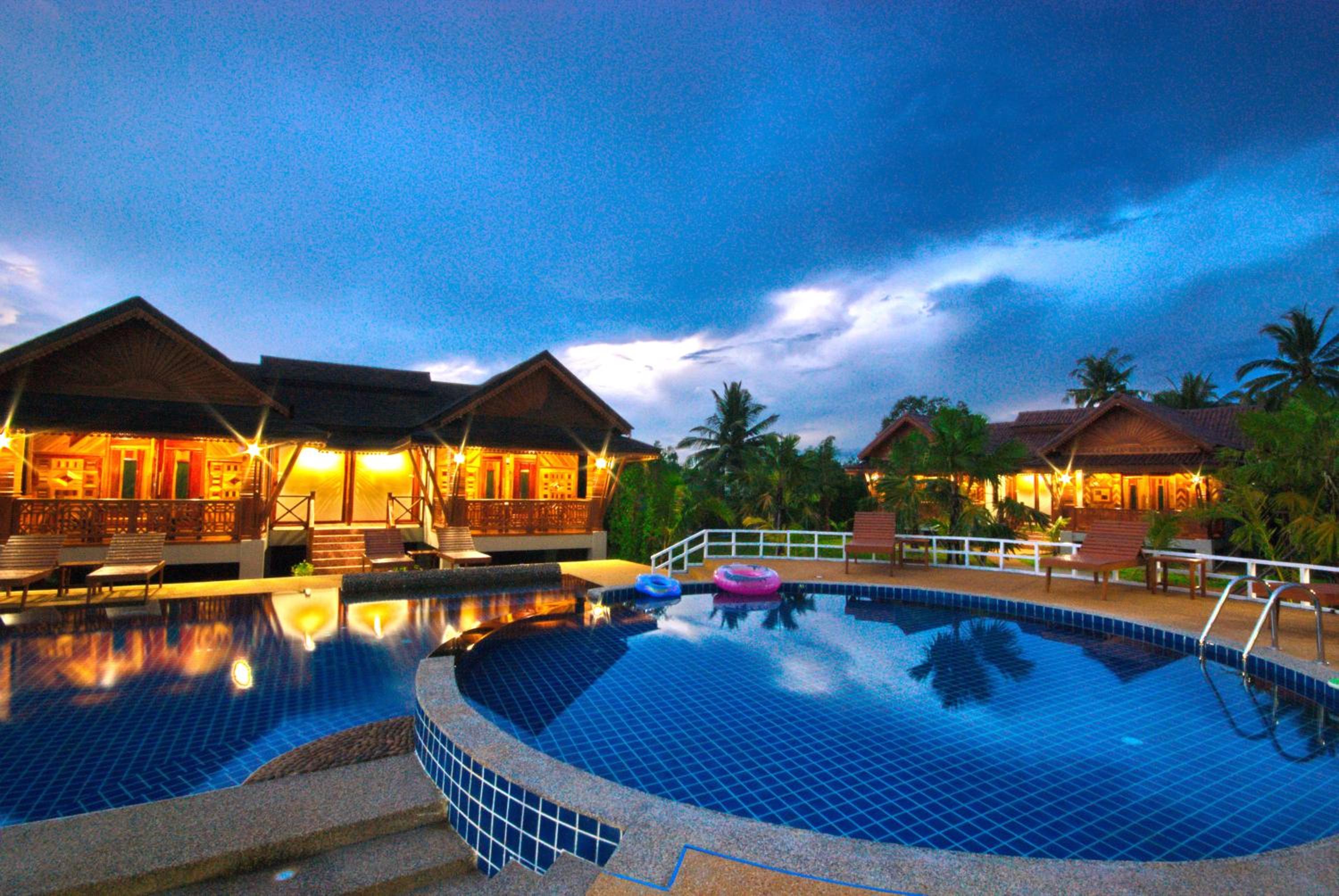 Sangsawan Palace Khaolak Resort