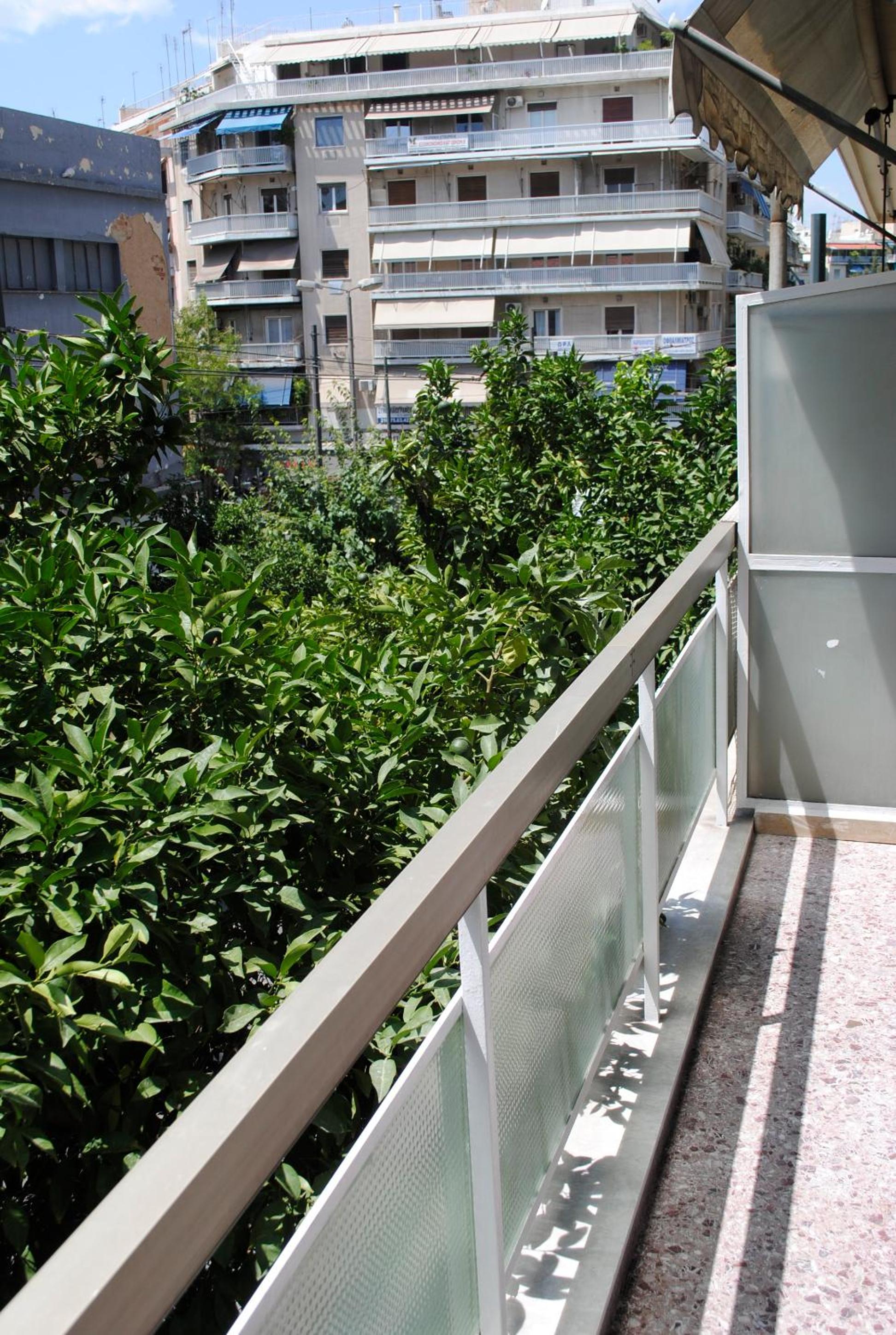 Modern Apartment Near The Center