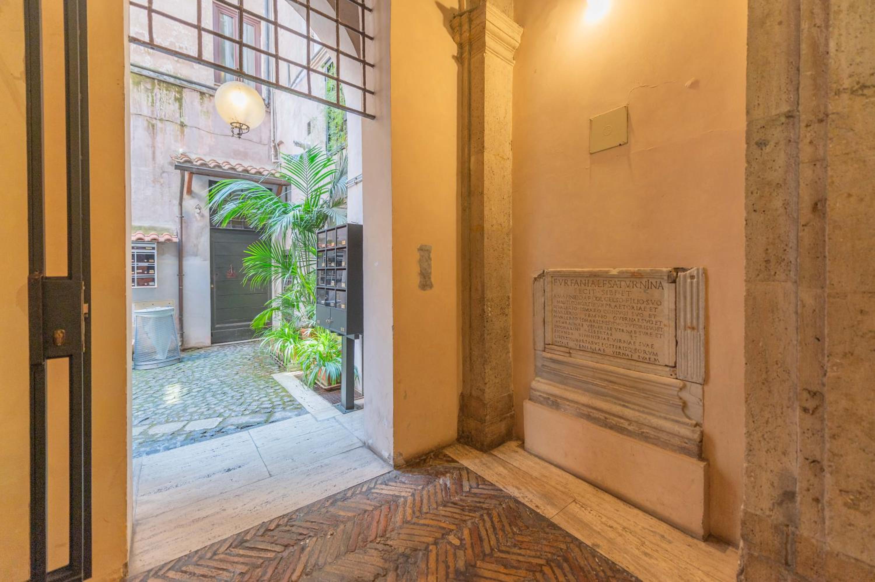 Maison Leo a Largo Argentina