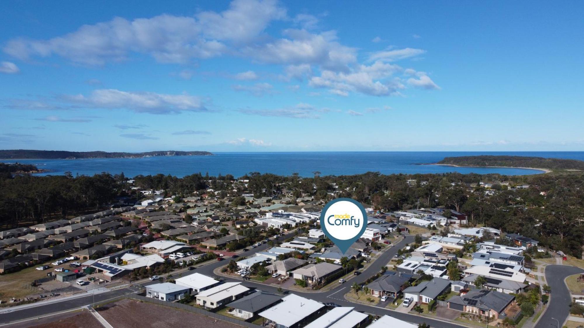 Spacious 4-Bed Home 2-Min to the Beach