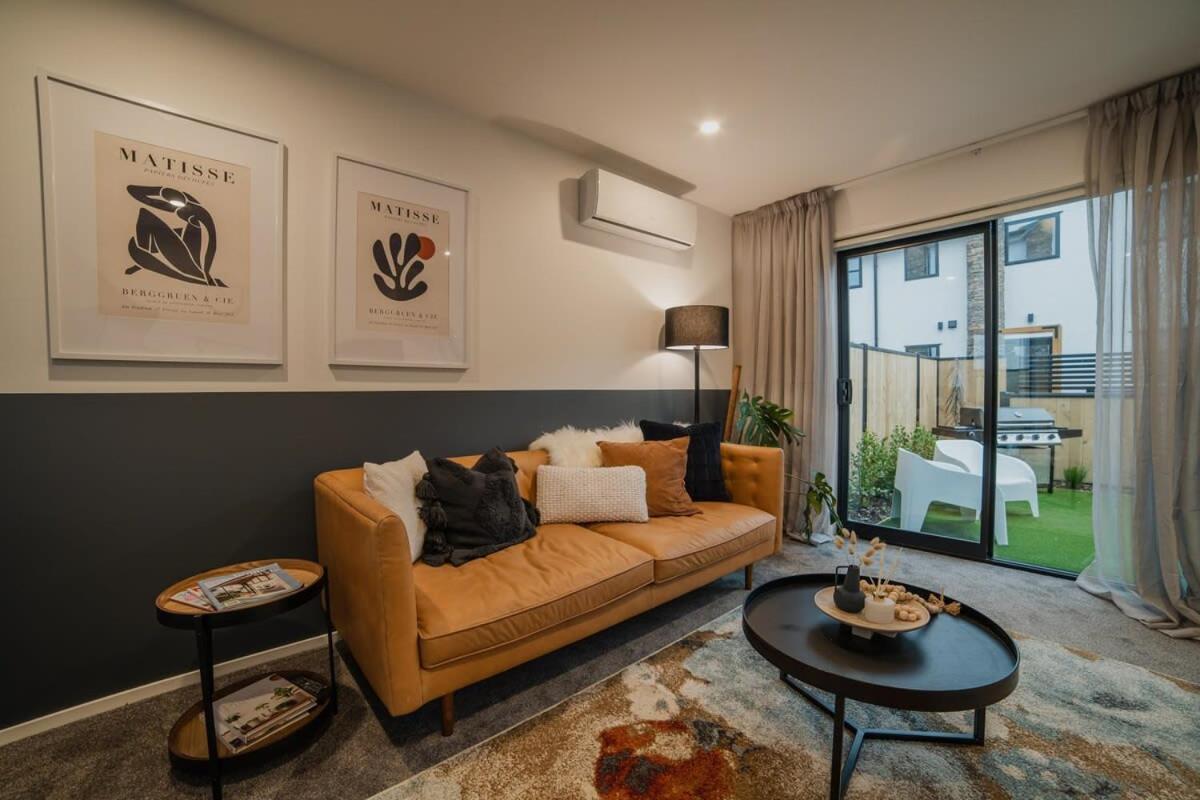 Luxury Central City Getaway view 2