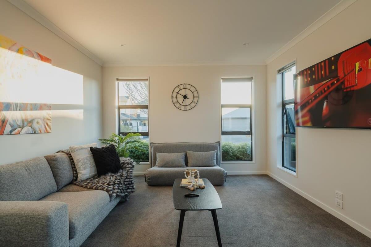 Elegant 3BR Home on Mustang Avenue view 2