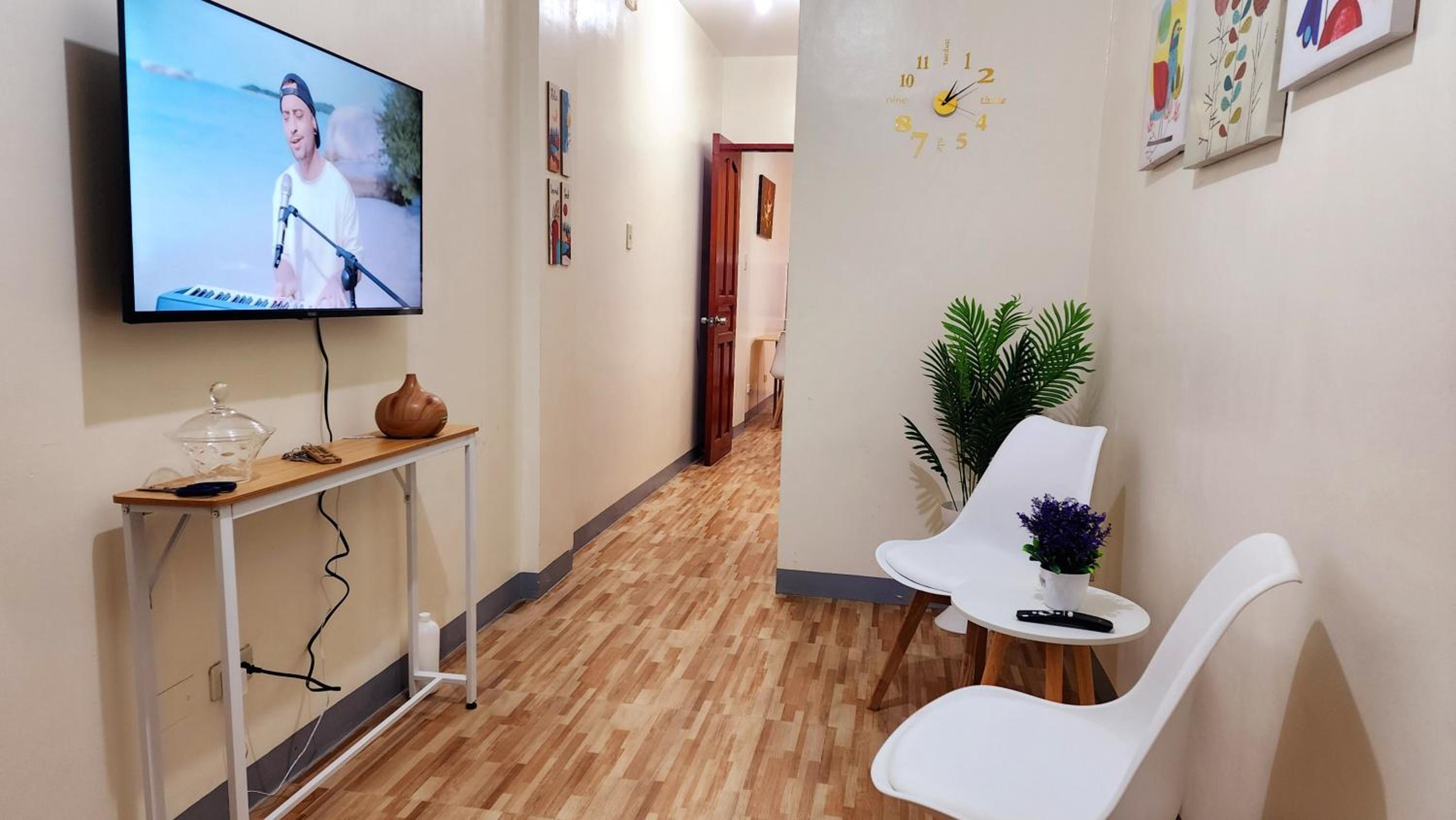 Demit Apartment -2br near airport- 4