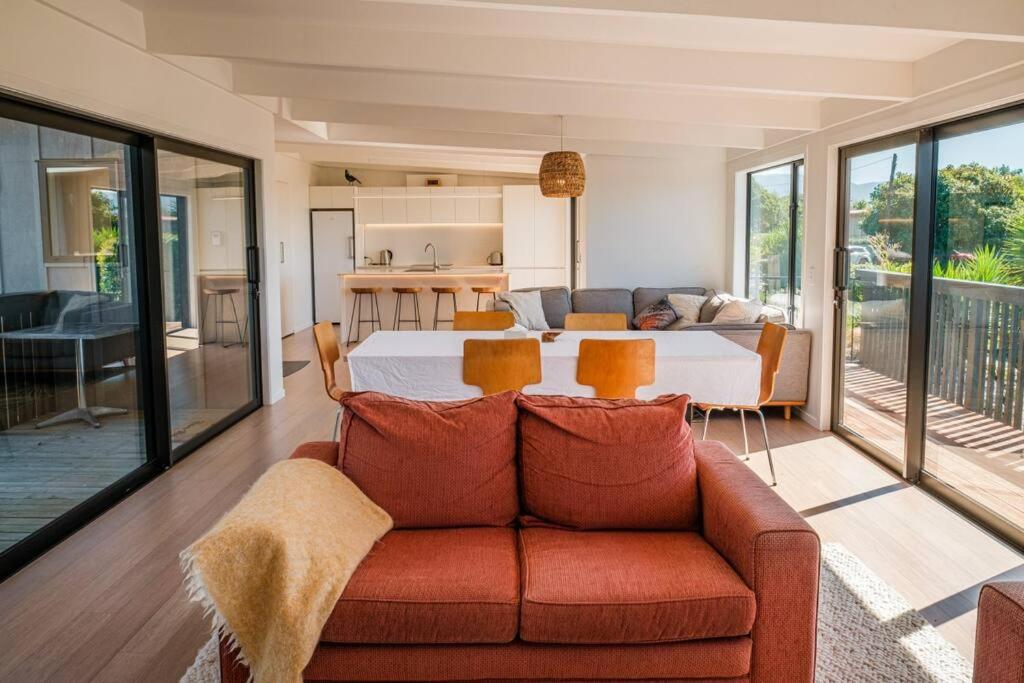 Pohara's Seaside Accommodation