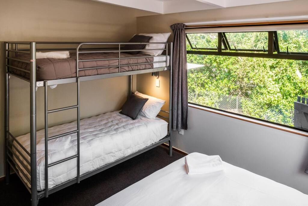 Pohara's Seaside Accommodation