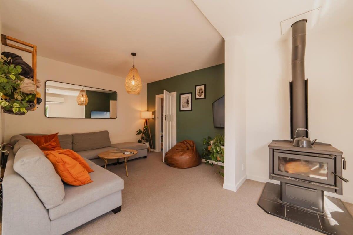 Somerfield Statement - Bold 3BR House on Barrington view 3
