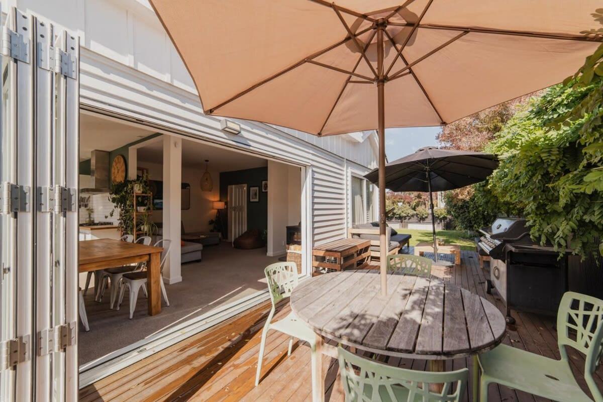 Somerfield Statement - Bold 3BR House on Barrington view 4