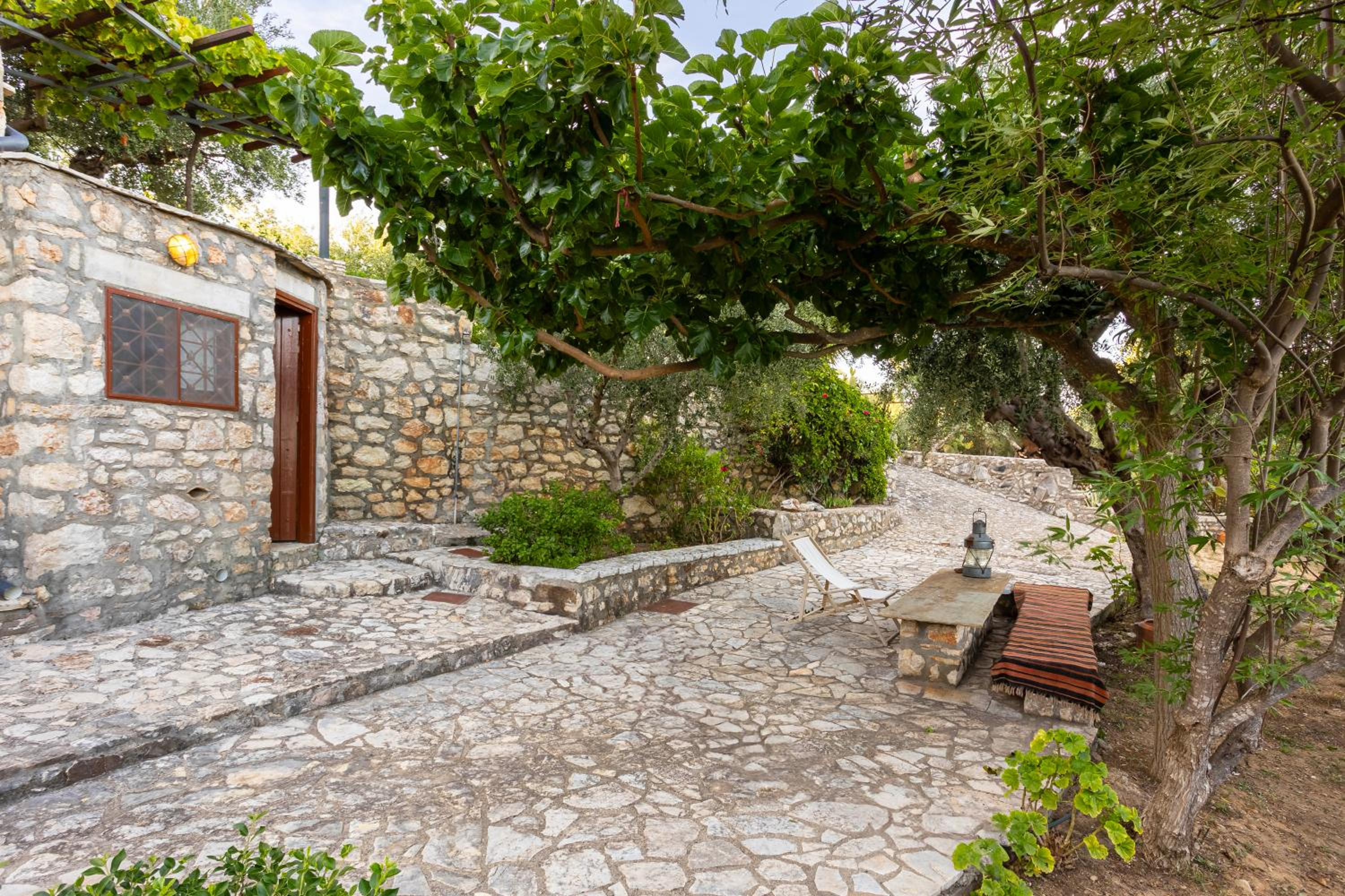 Stone Farmhouse in Groves - Sea & Mountain Views view 5