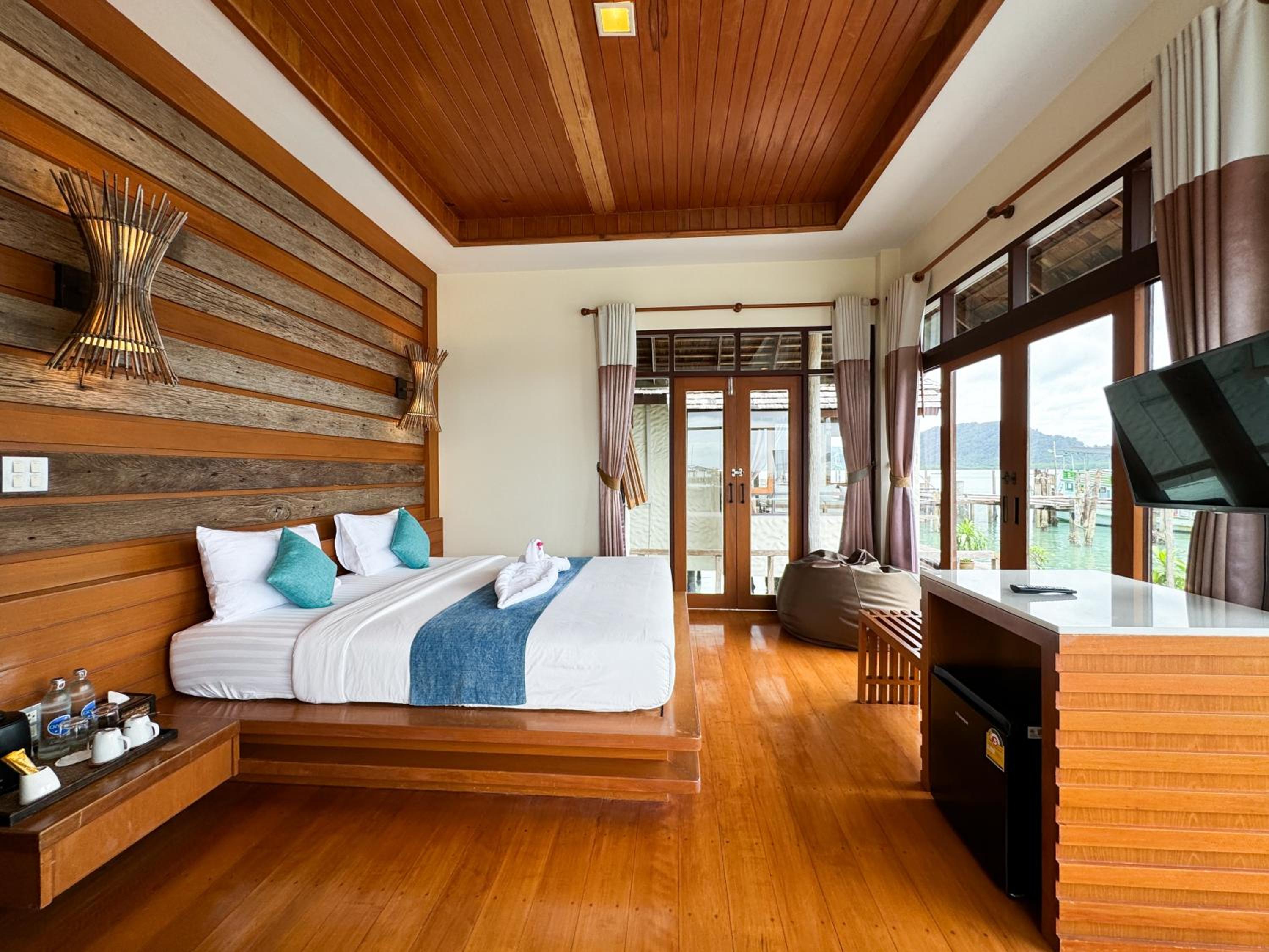 Salakphet Resort