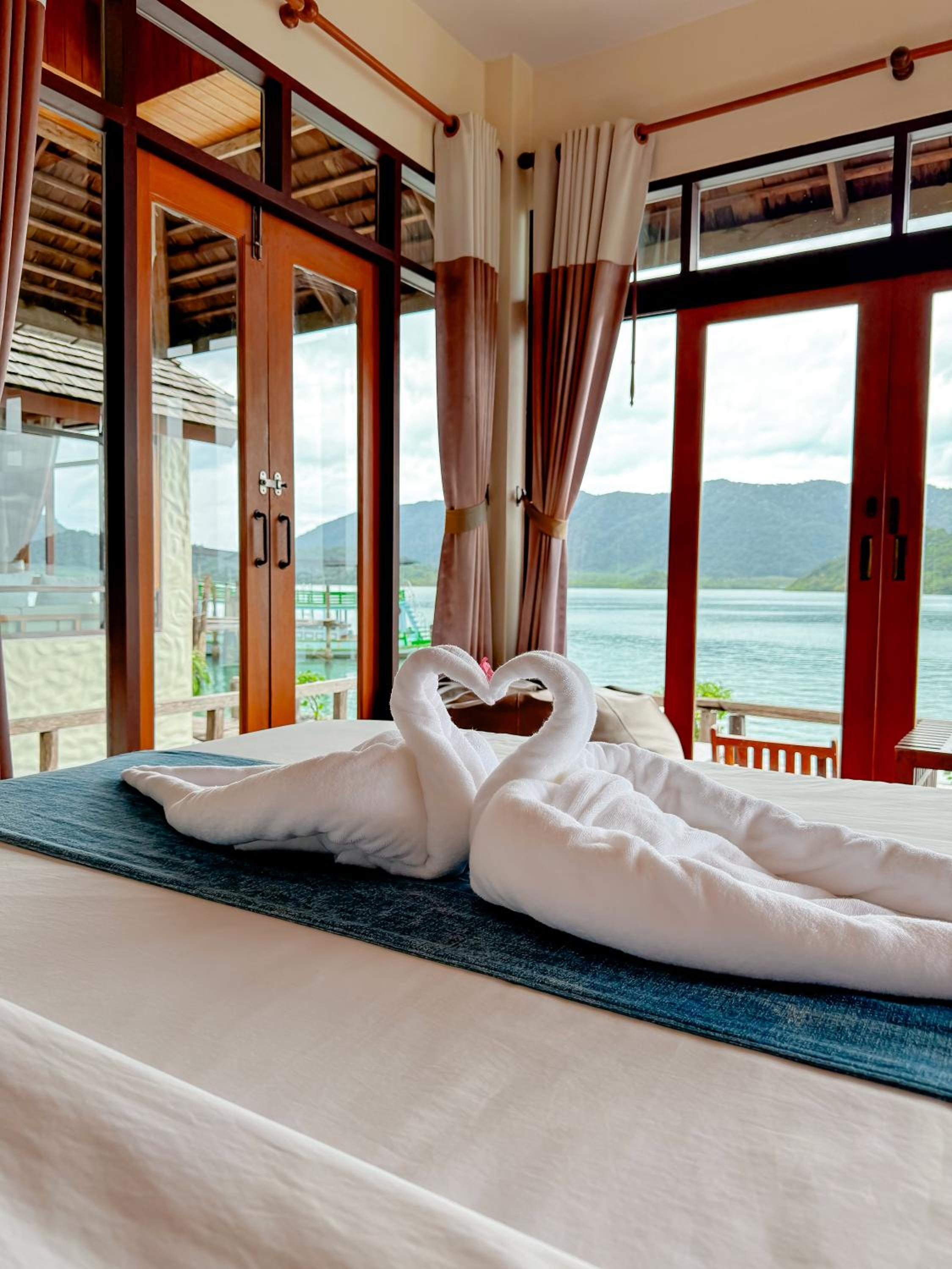 Salakphet Resort