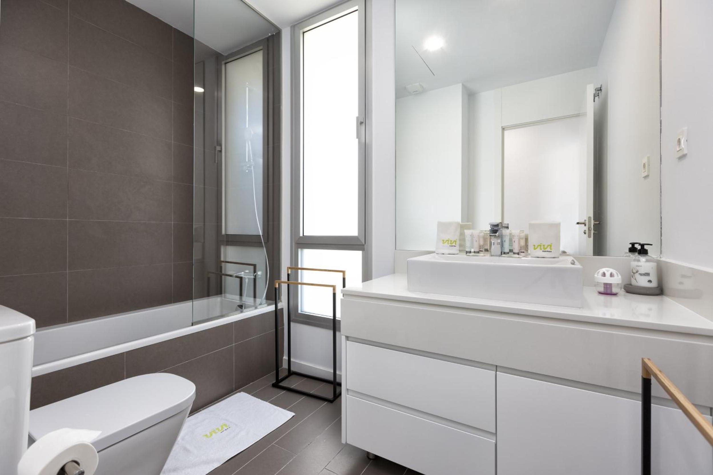 ViVi Homes - Sonrisa Pool, Terrace, Golf & Beach
