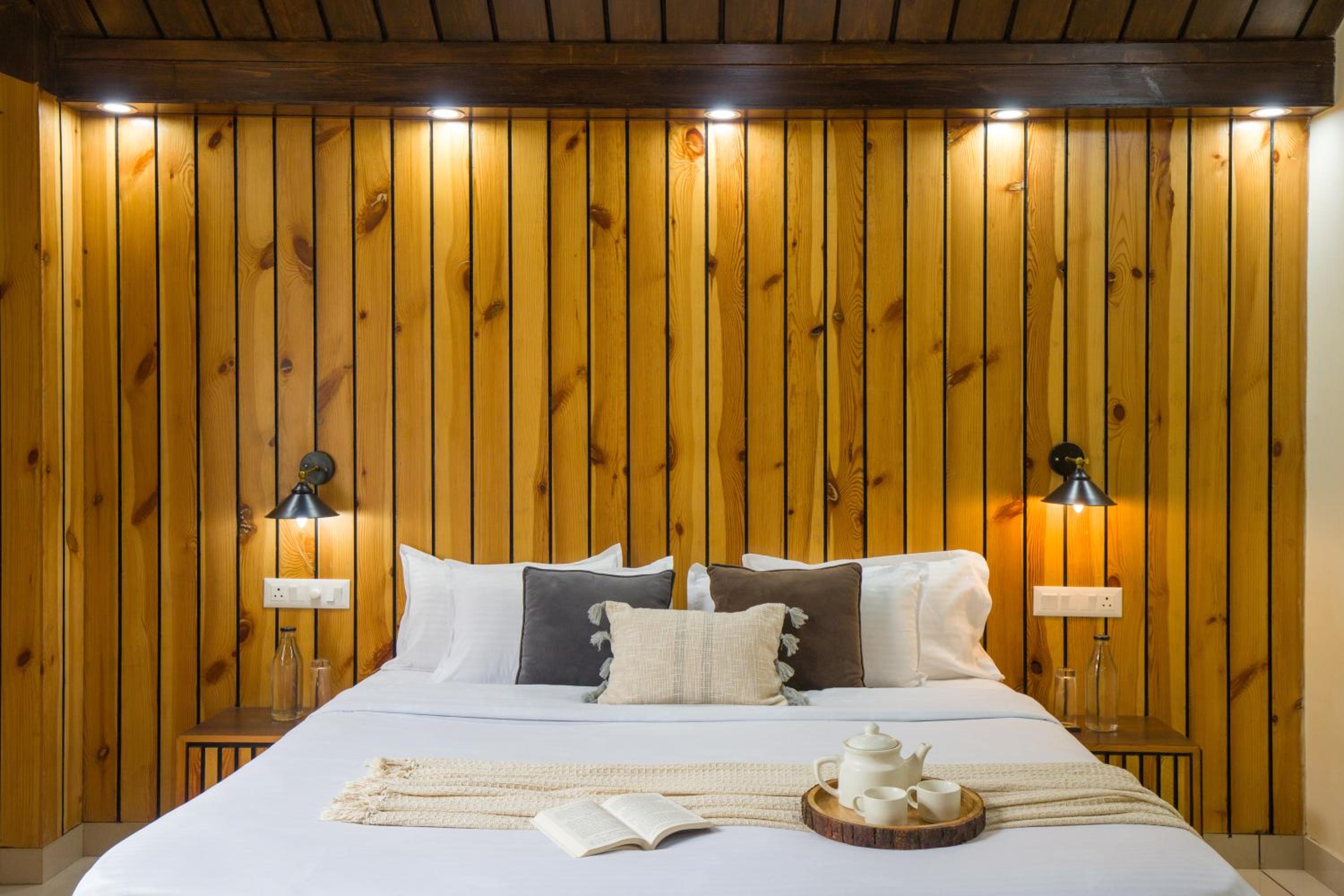 Alaya Stays 3 BHK Pet-friendly with Garden - Ahilya