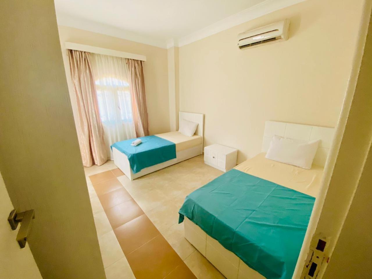 villa in heart of hurgada view 2