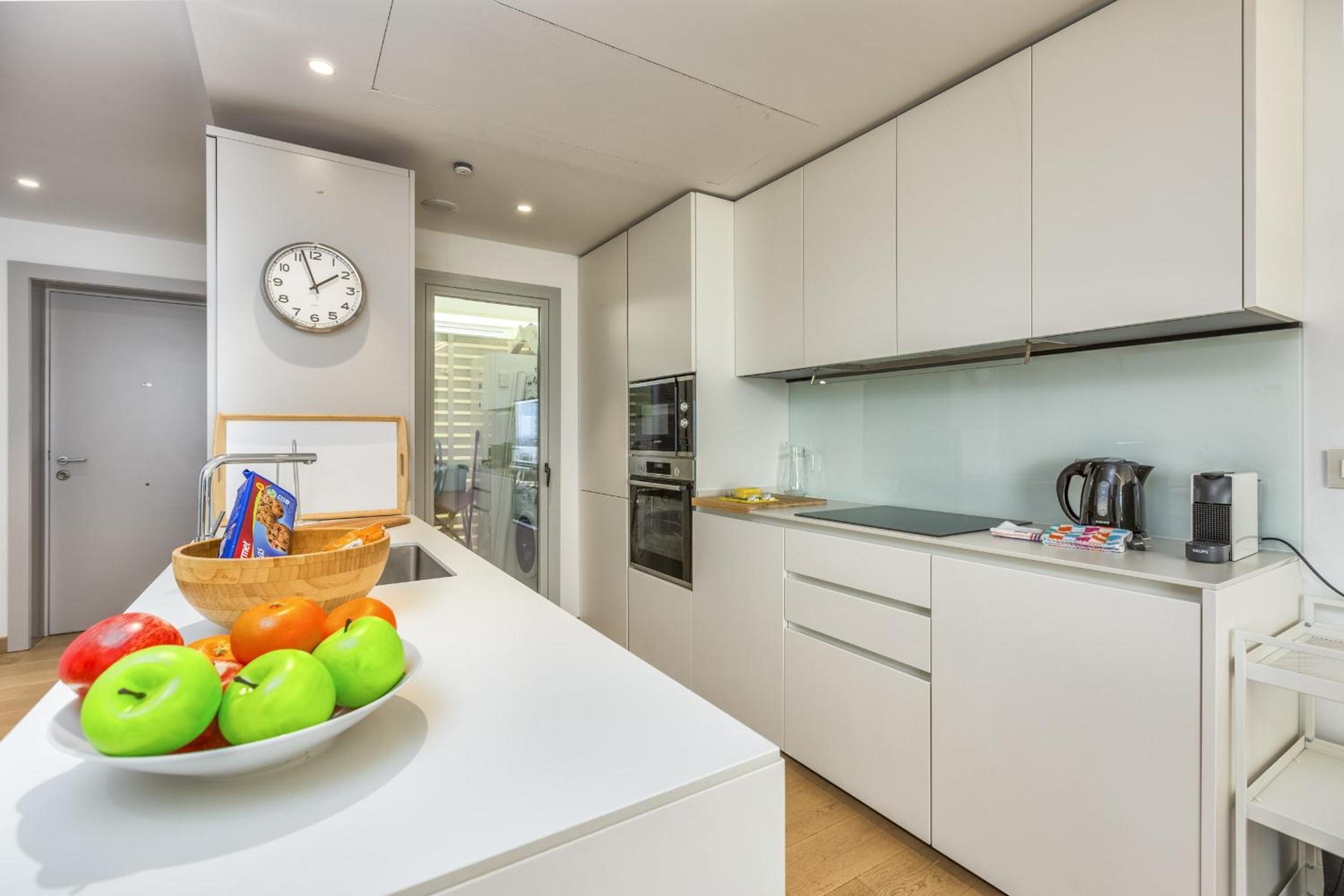 ViVi Homes - Nova Pool, Terrace & Sea View