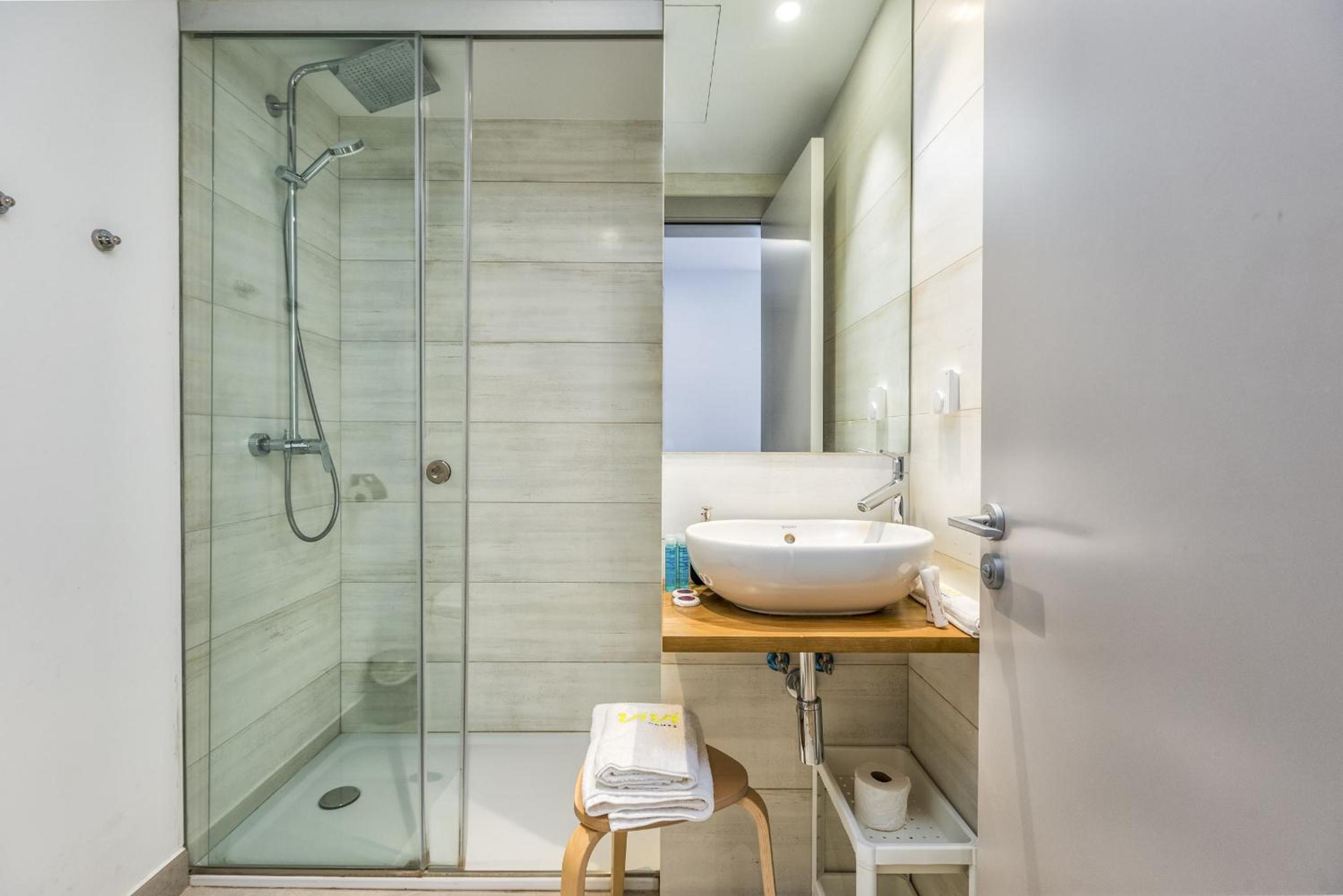 ViVi Homes - Nova Pool, Terrace & Sea View