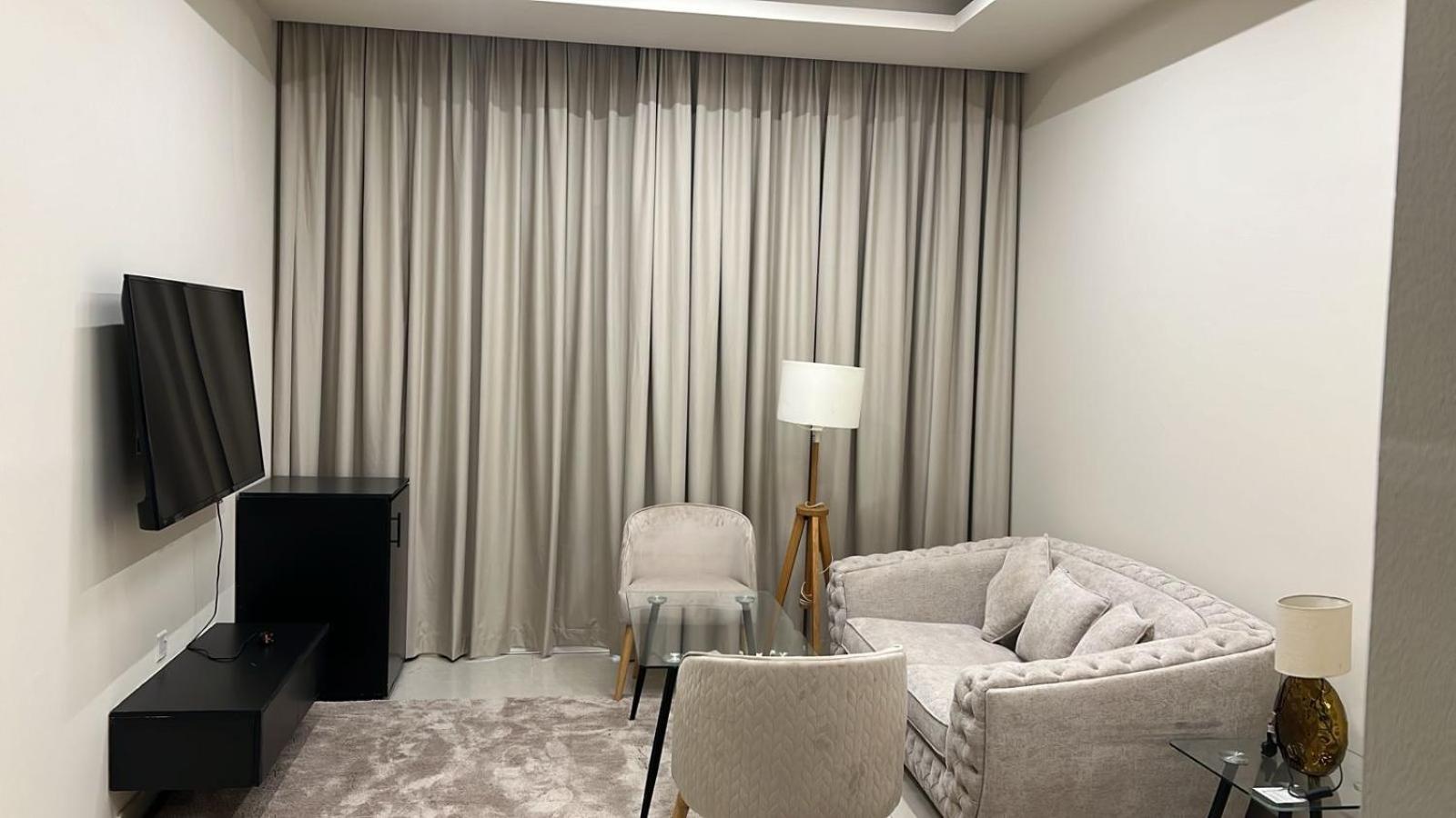 Newly renovated Gulf Studio With Gym beach pool Access, photo 9