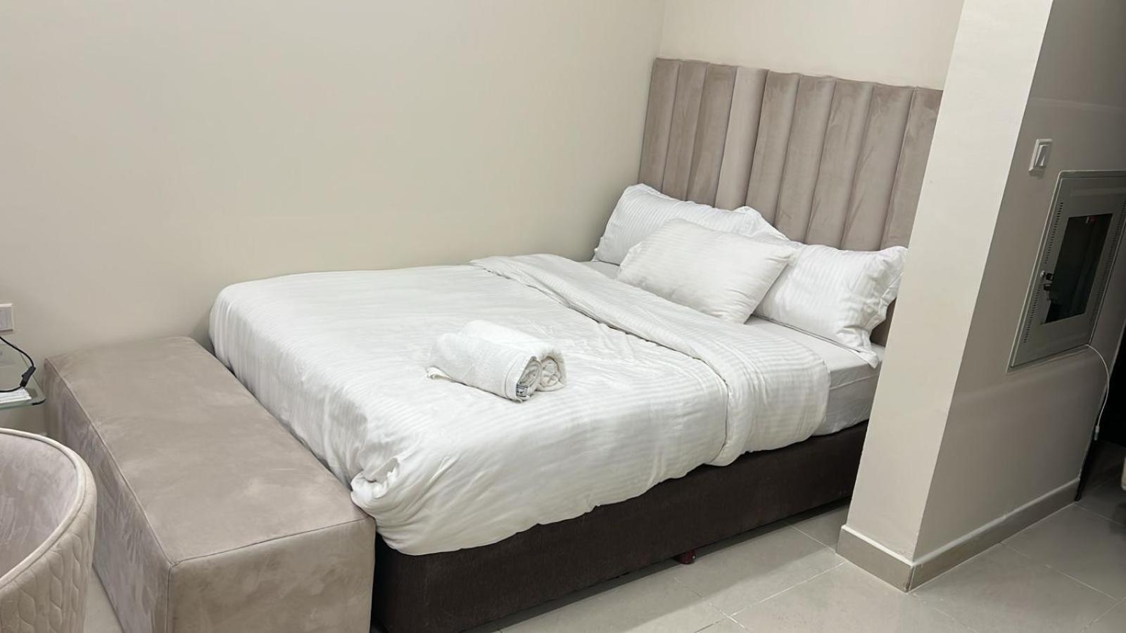 Newly renovated Gulf Studio With Gym beach pool Access, photo 21
