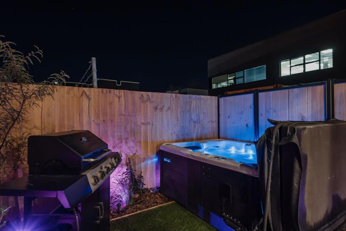 High Roller Luxury Casino Suite & Hot Tub view 5