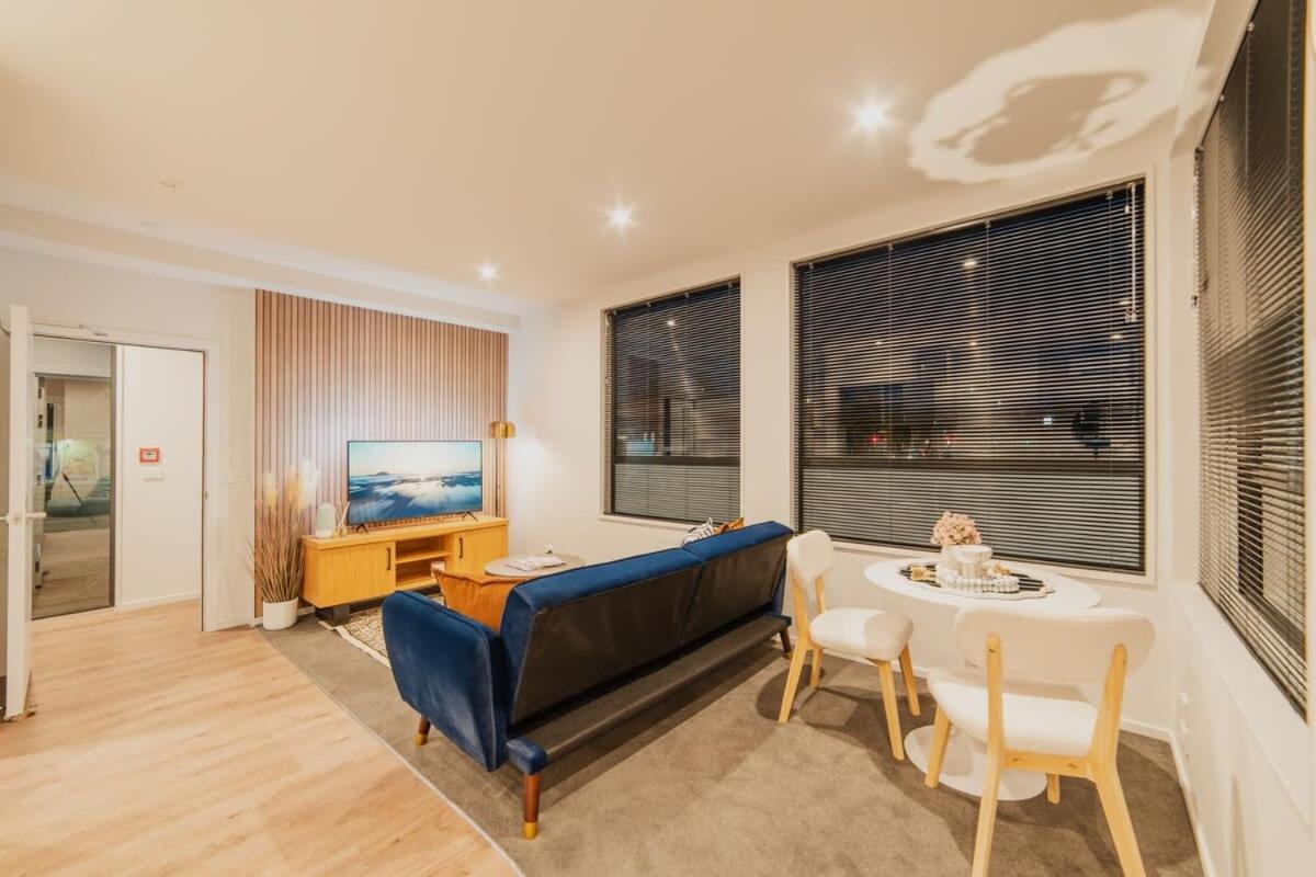 Cashel Grandeur - Luxurious 4-Bedroom Home view 5