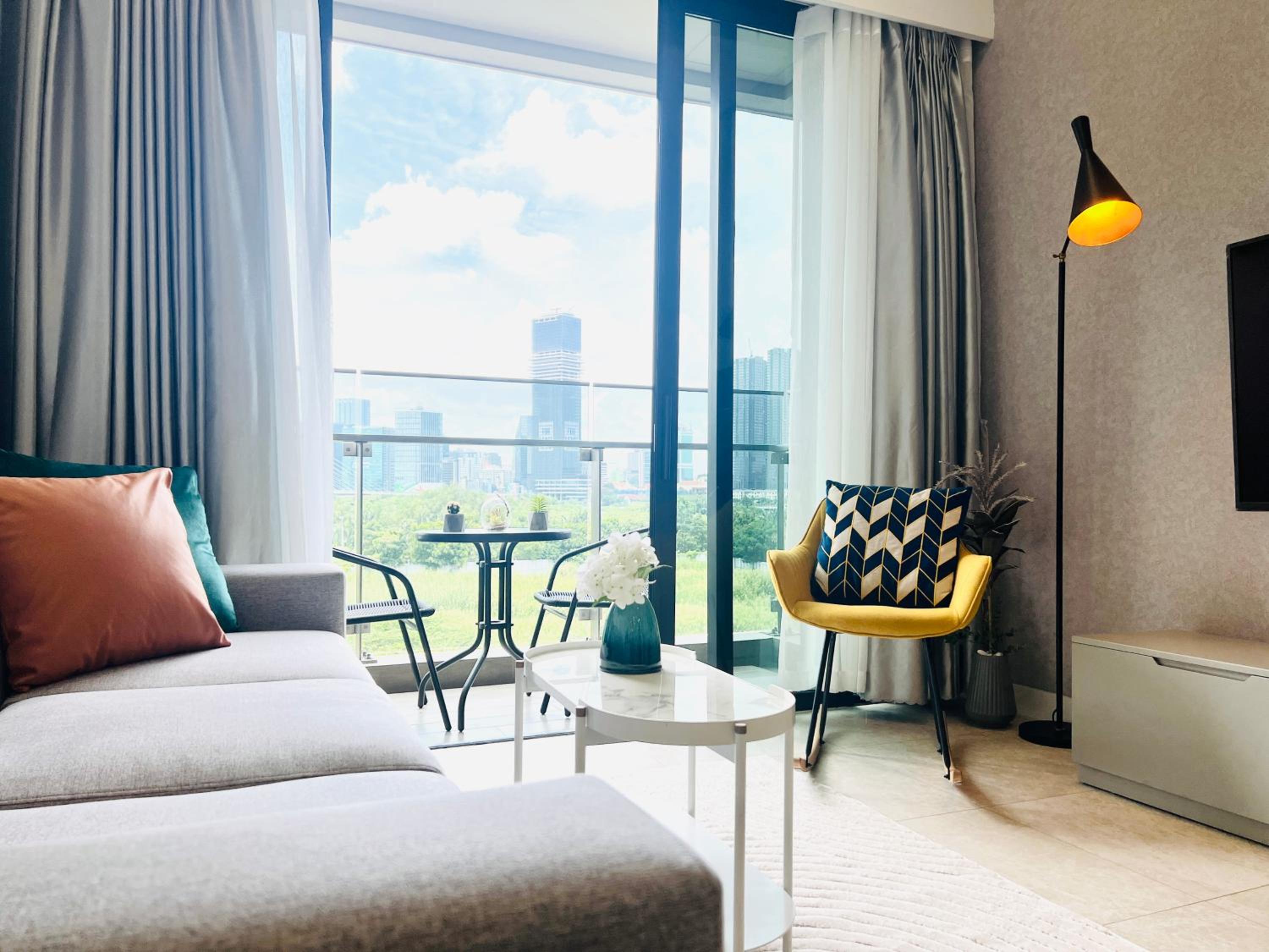 The River Luxury 2Bed in Sai Gon