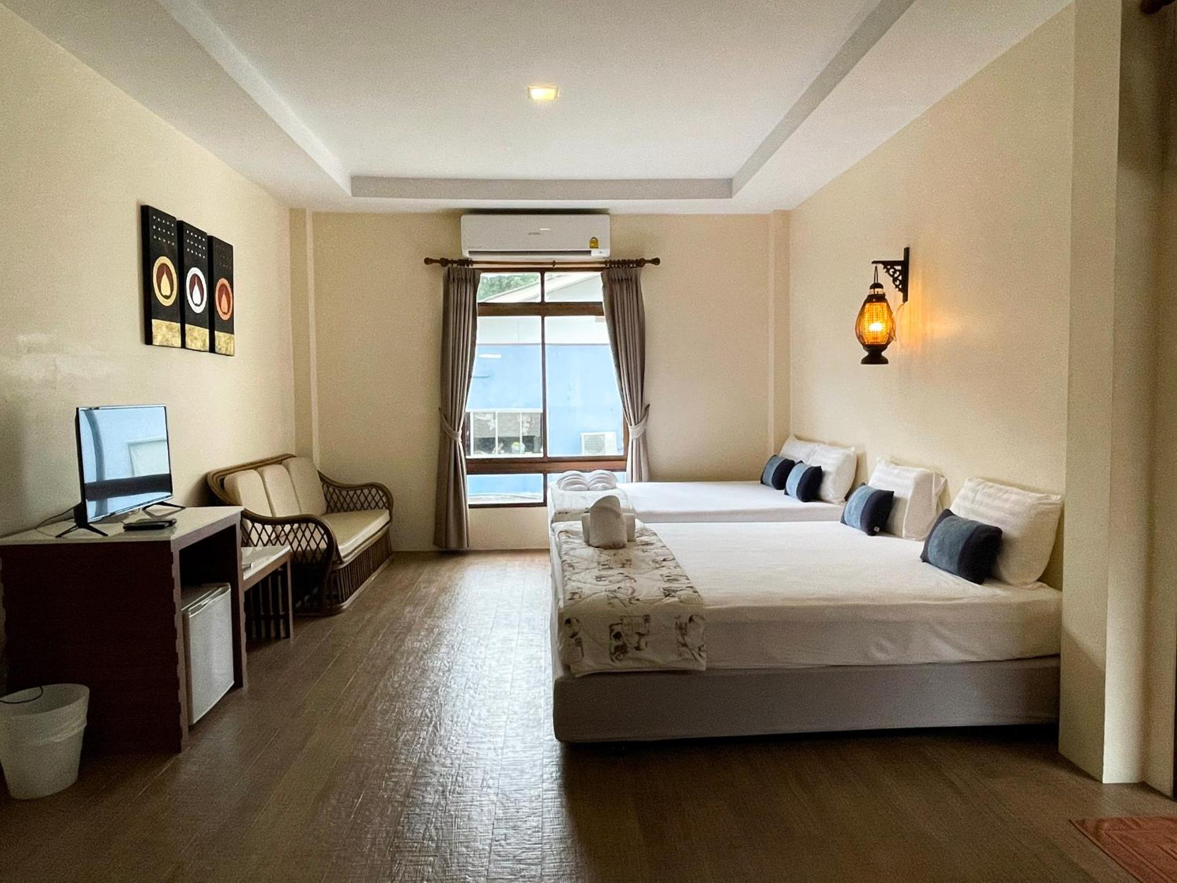 Salakphet Resort