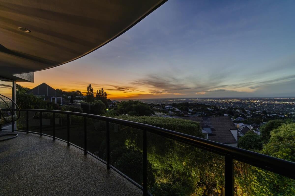Million Dollar City Views - Sleeps 10