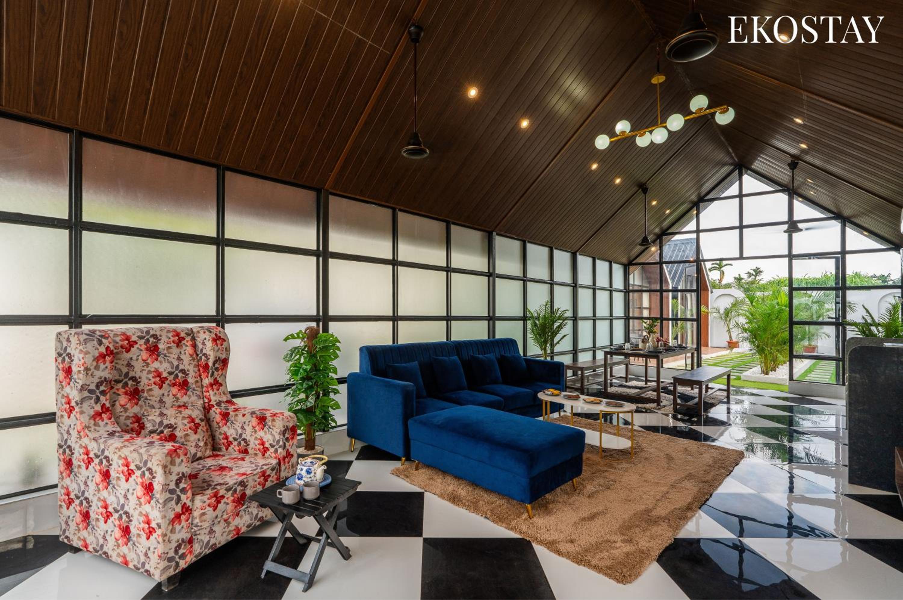 EKOSTAY - Oakwood Chalet view 3