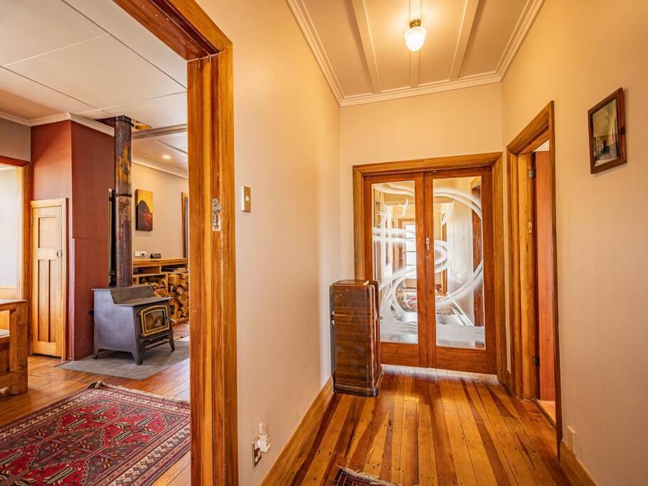 MJ's Retreat Stunning Ski Season Special for 2024 view 5
