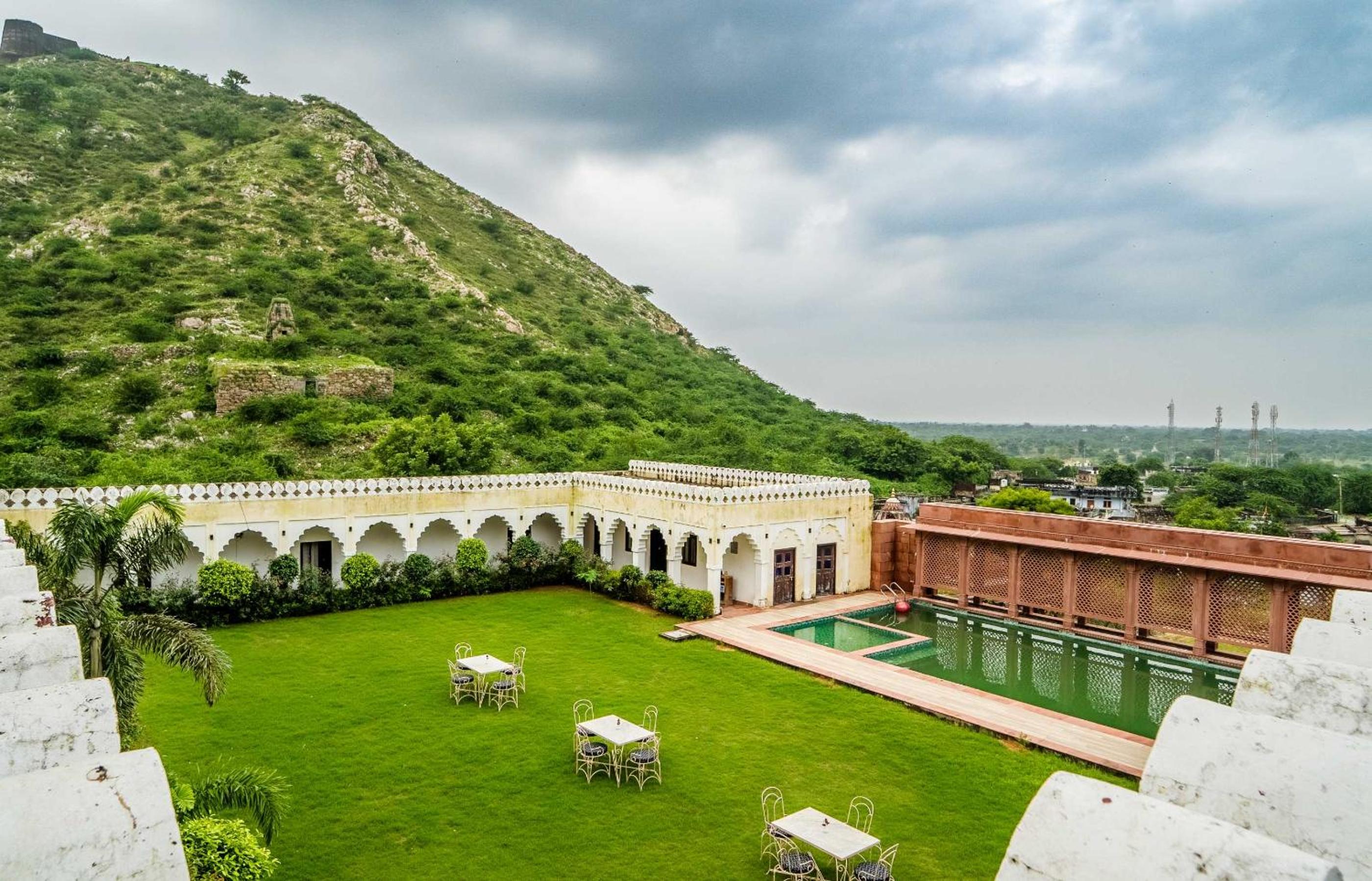 Fort Khawa Palace and Resort view 5
