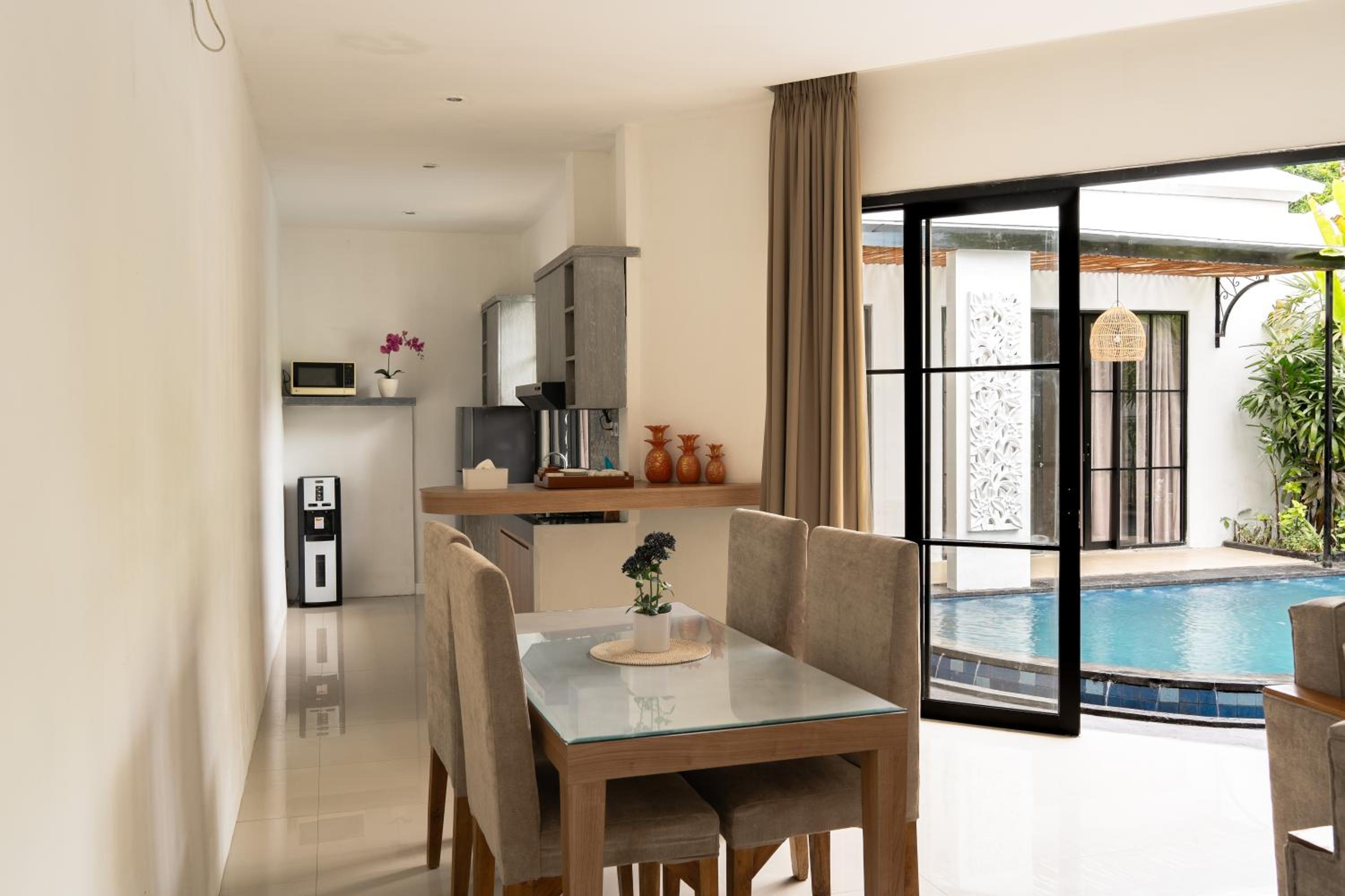 Awila Villas Kuta
