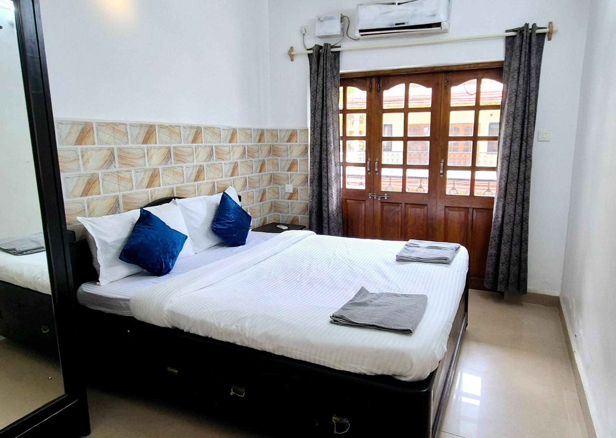 Saldhana palms 1 candolim view 3