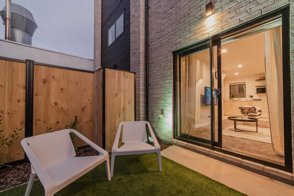 The Perfect City Nook - Designers Delight view 2