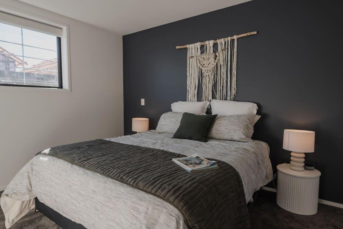 The Perfect City Nook - Designers Delight view 3