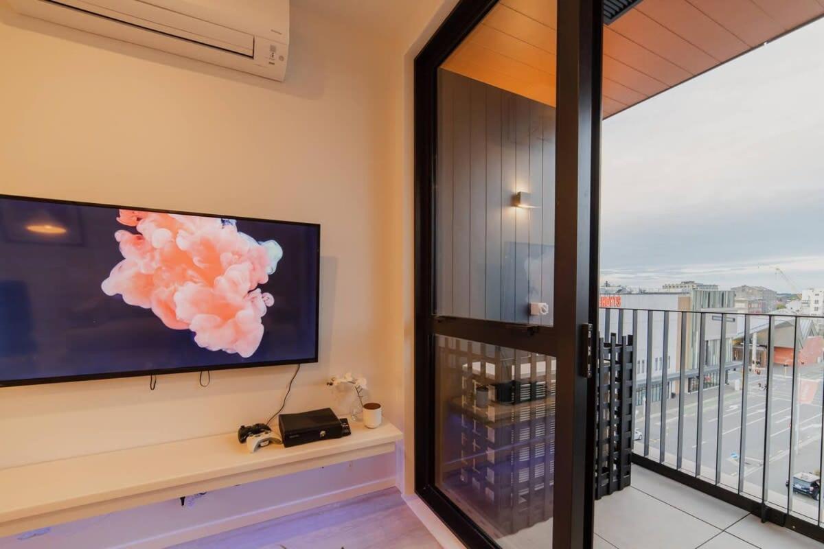 Vibrant Central City Apartment
