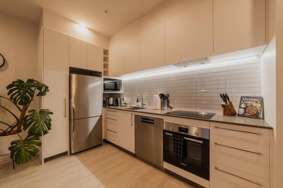 Vibrant Central City Apartment