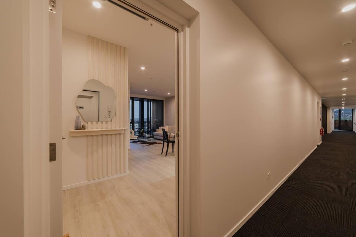 Vibrant Central City Apartment