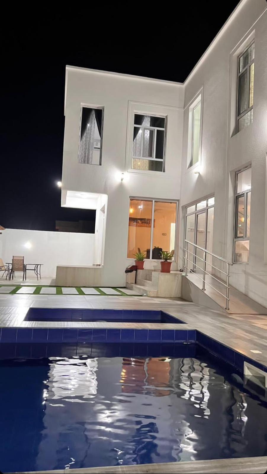 Al Ashkharah Nights Chalate