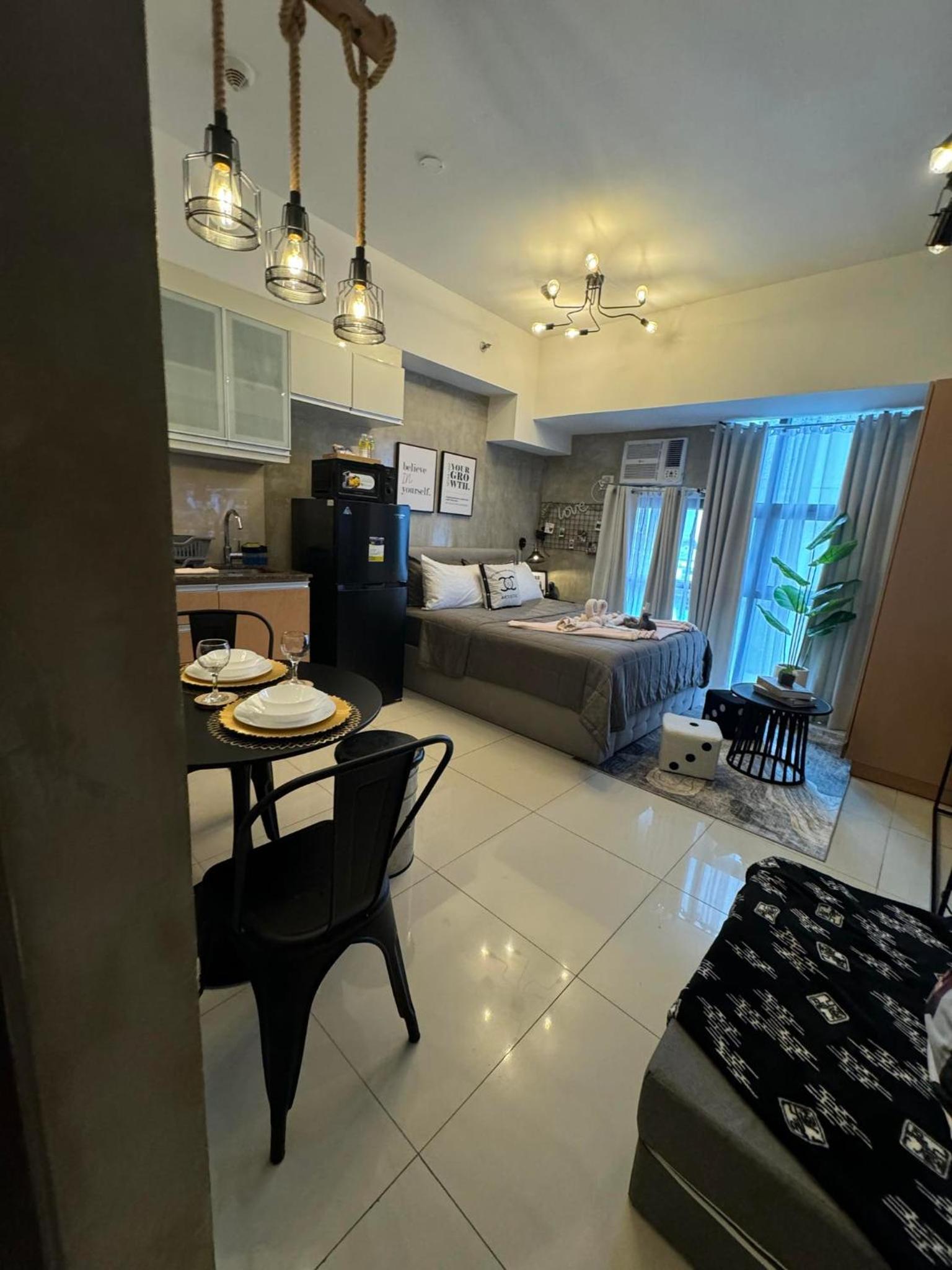 Luxurious Viceroy Residence Walk to Venice Grand Canal view 2