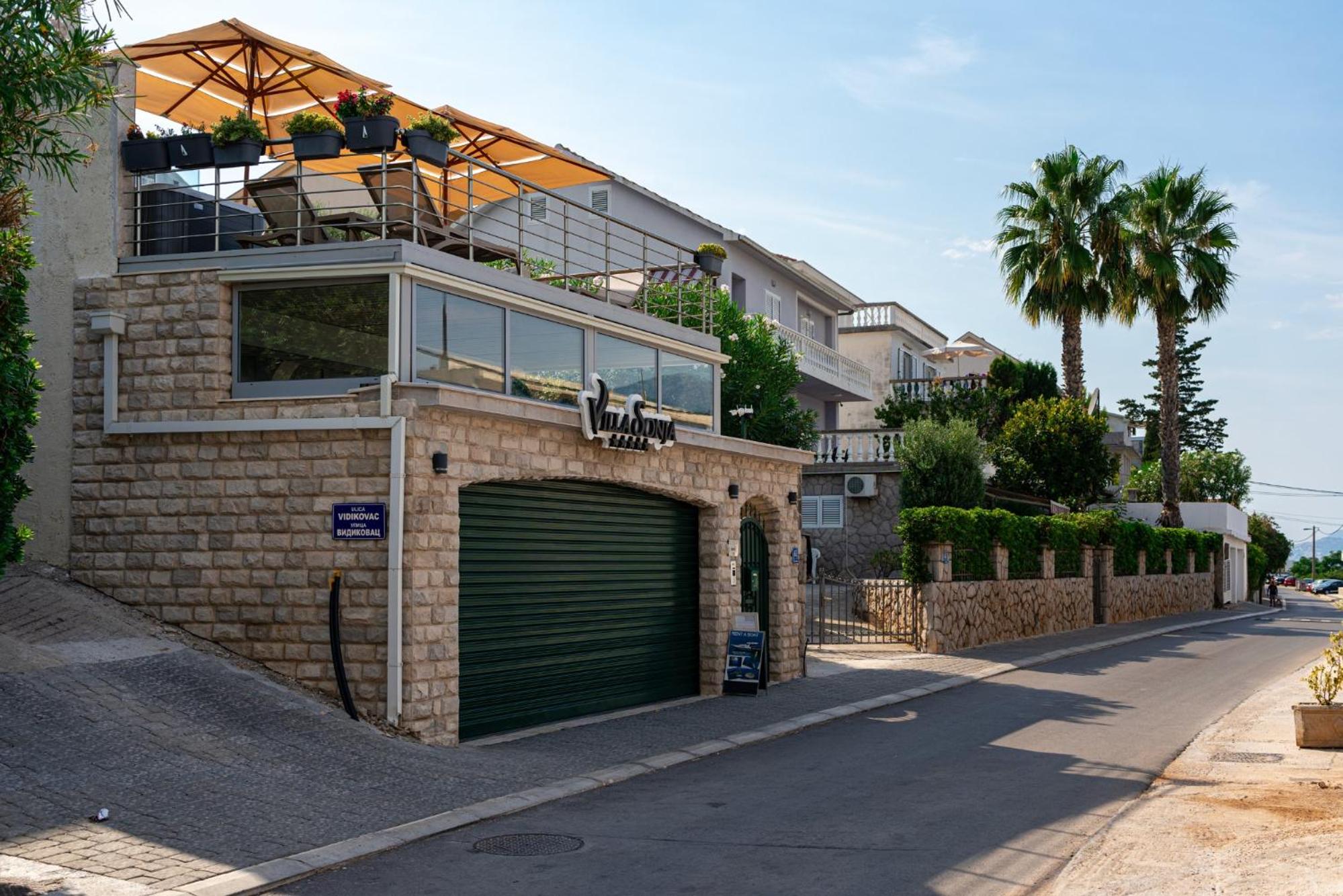 Villa Sonja Apartments view 3