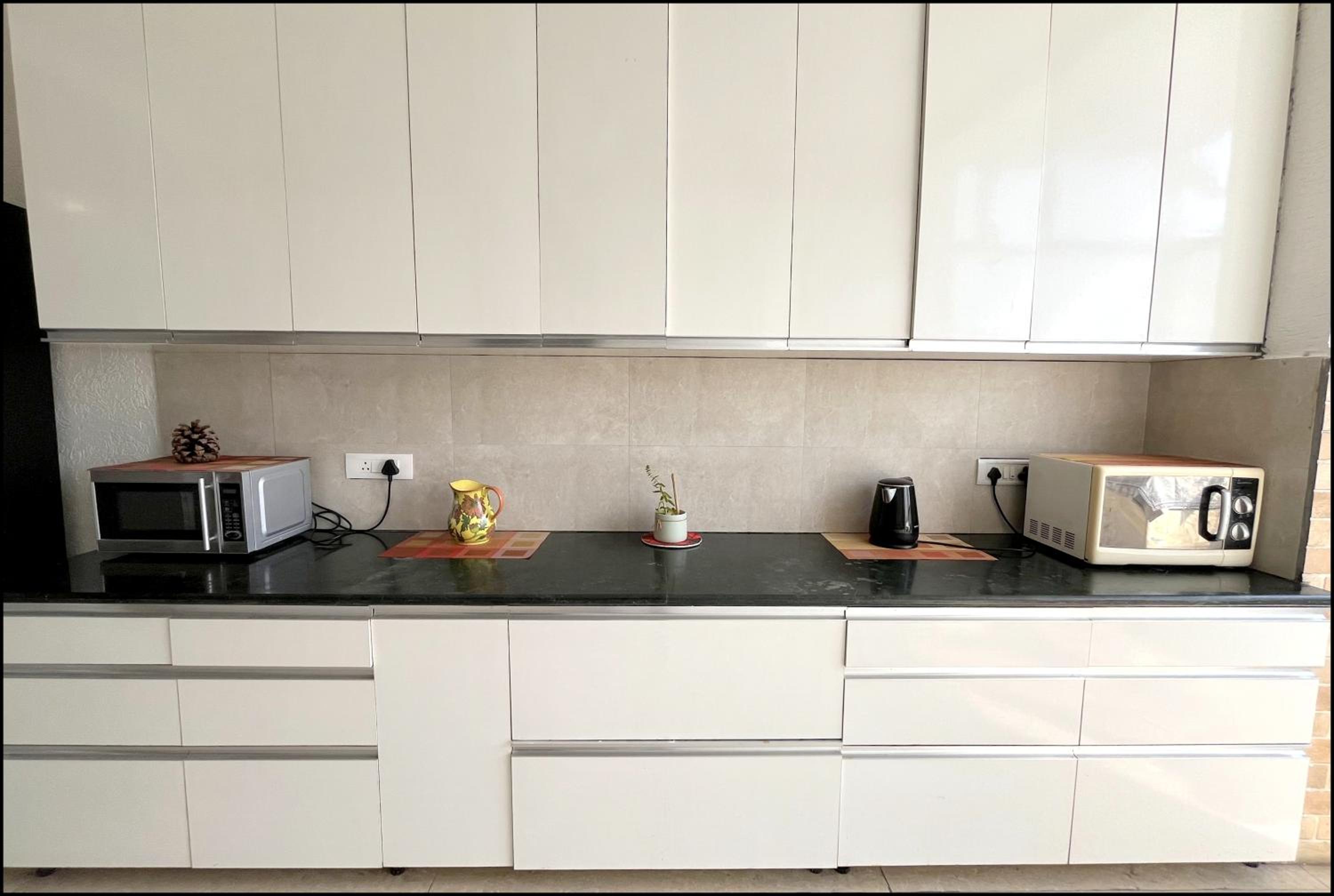 Luxurious 4BR Apartment In Tricity Panchkula By Especial Rentals view 4