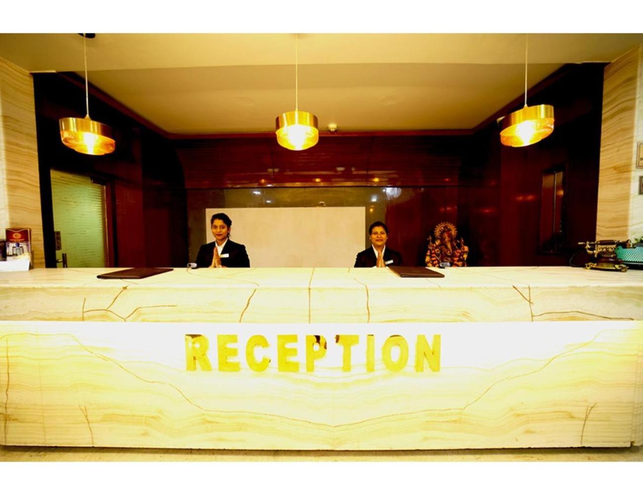 The Red Velvet Hotel Samarpan, Patna view 5