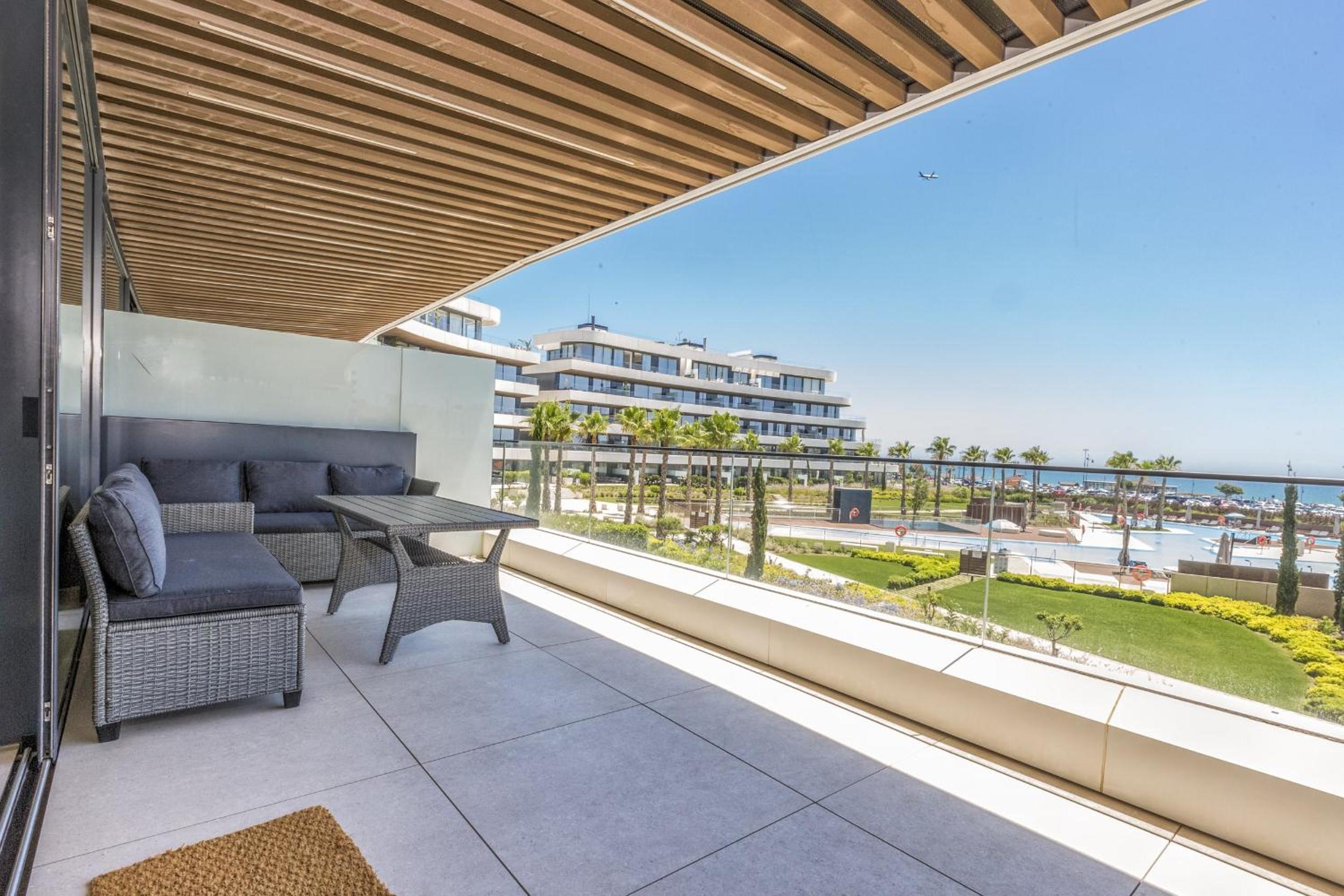 ViVi Homes - Mali Pool, Jacuzzi, Garden, Gym & Sea View