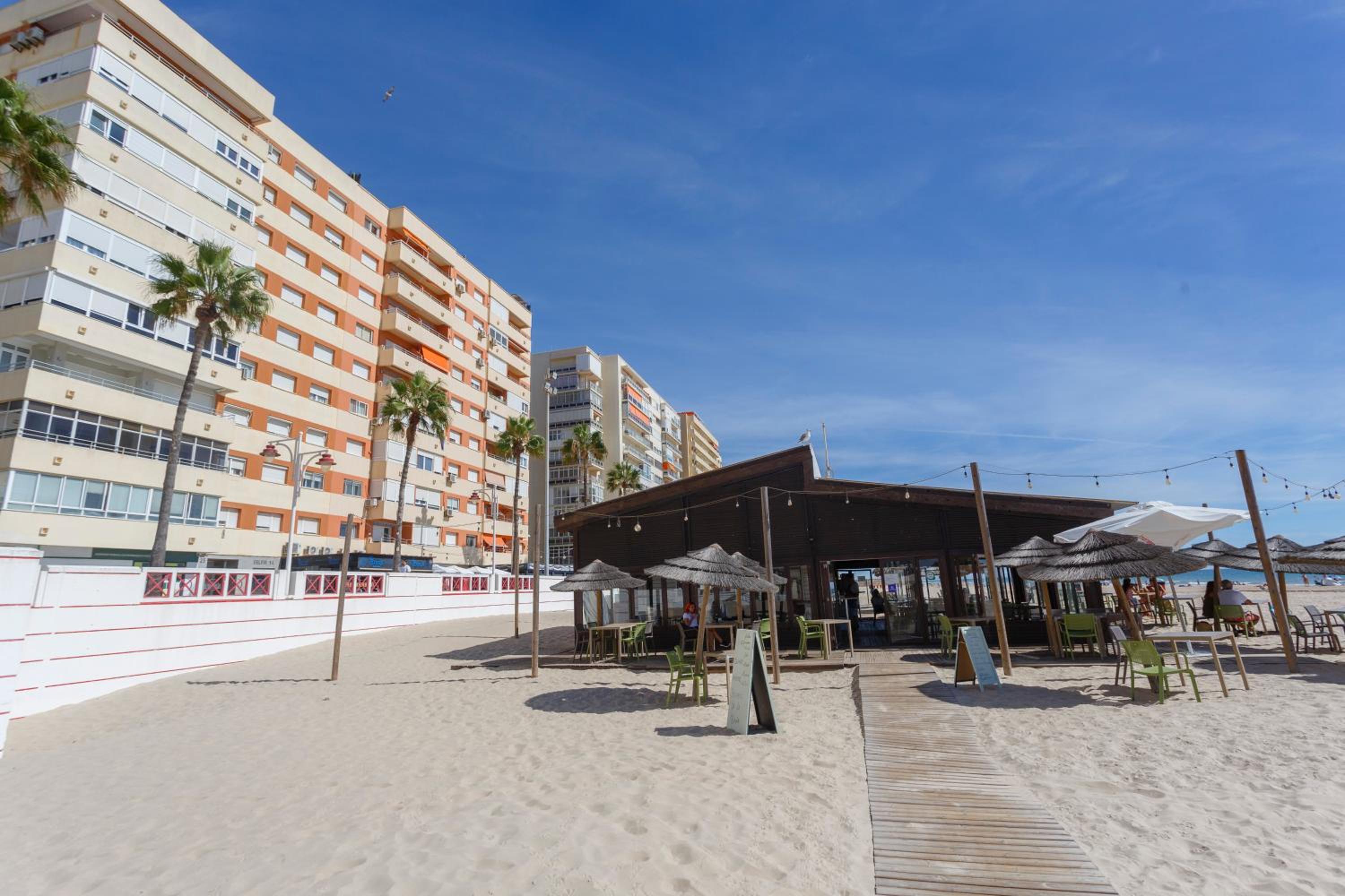 BAHIA Suites by Cadiz4Rentals