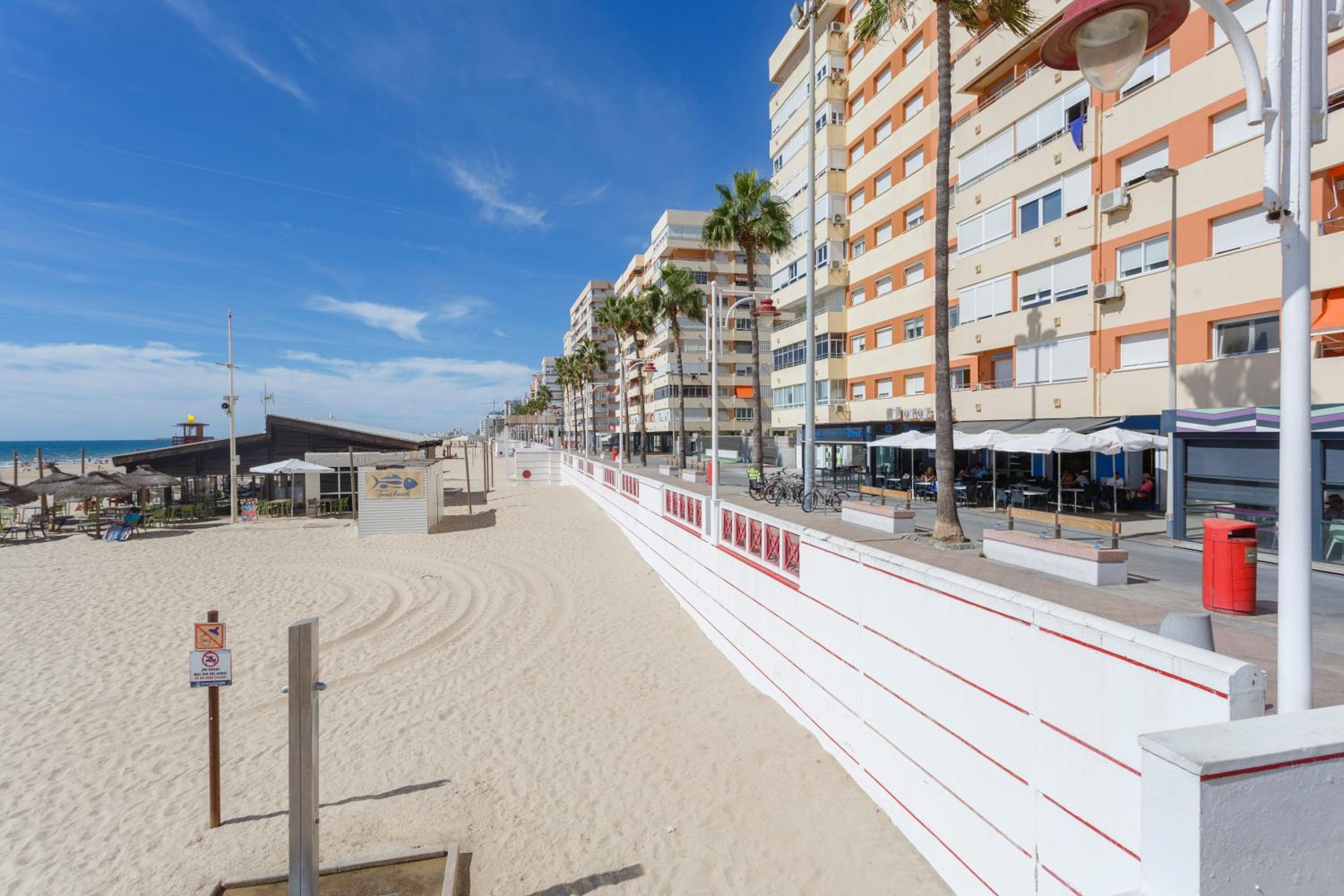 BAHIA Suites by Cadiz4Rentals