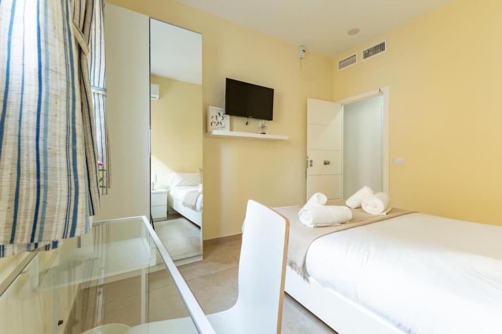 Plaza Nueva Central Suite by Valcambre